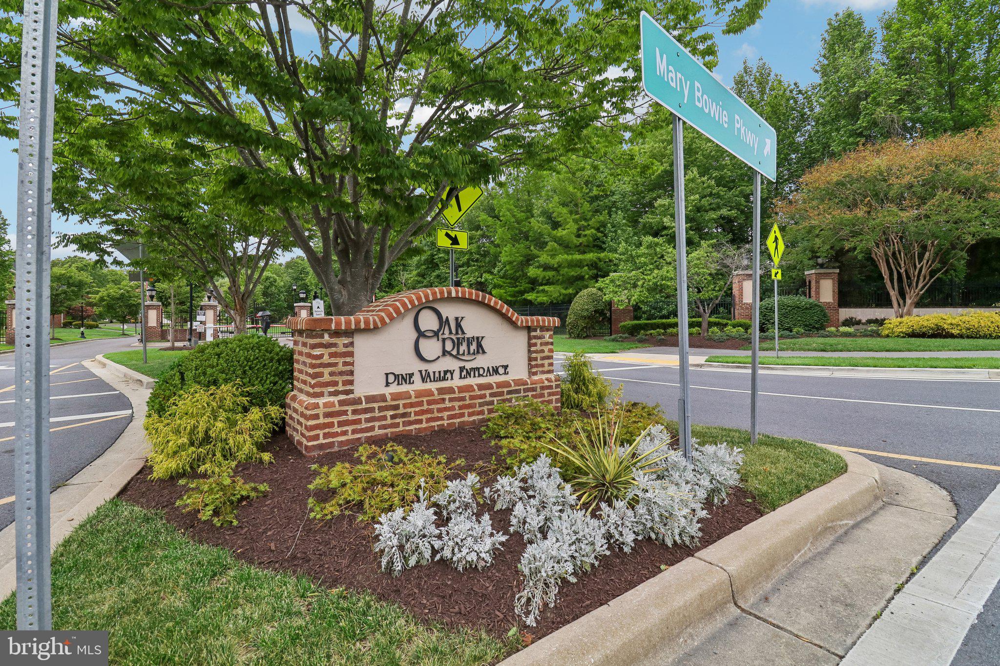 OAK CREEK CLUB - Residential