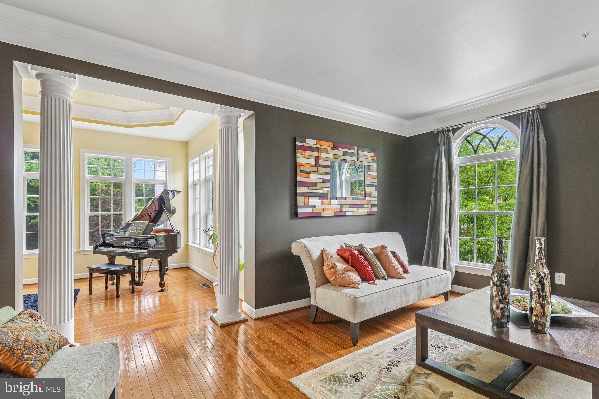 OAK CREEK CLUB - Residential