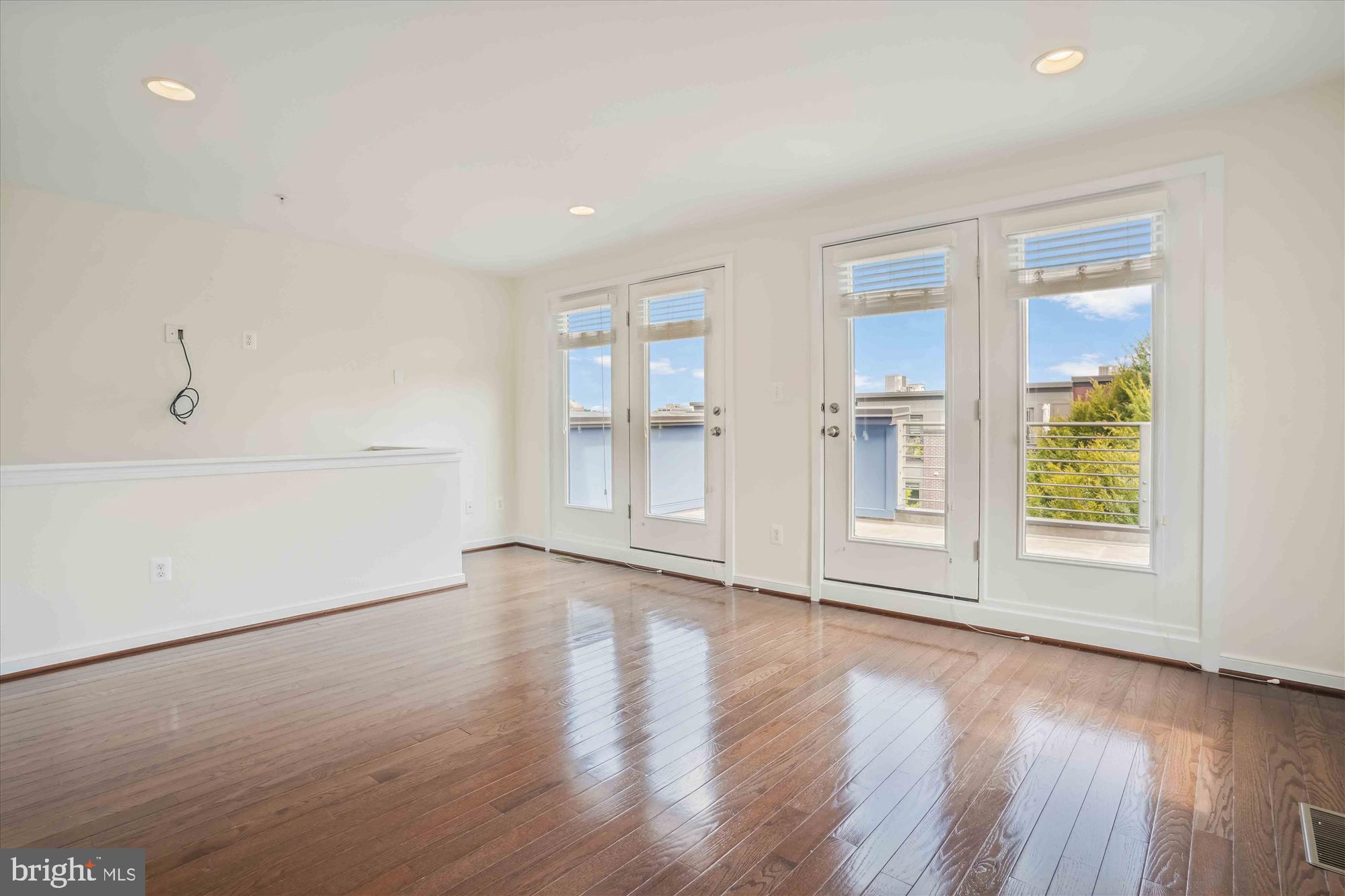 MOSAIC DISTRICT - Residential Lease