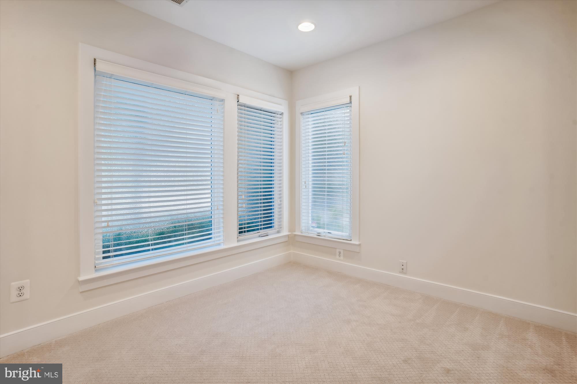 MOSAIC DISTRICT - Residential Lease