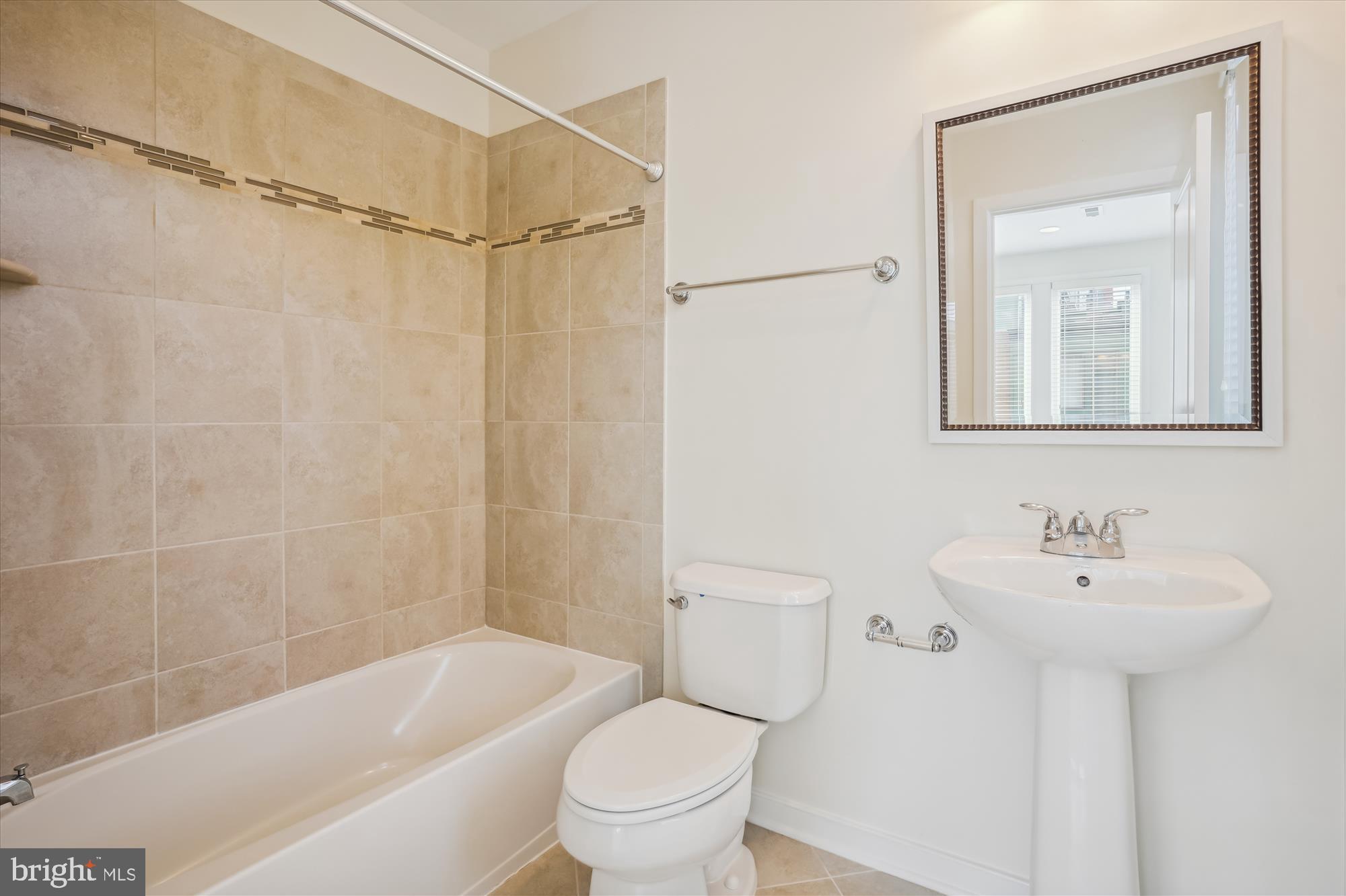 MOSAIC DISTRICT - Residential Lease