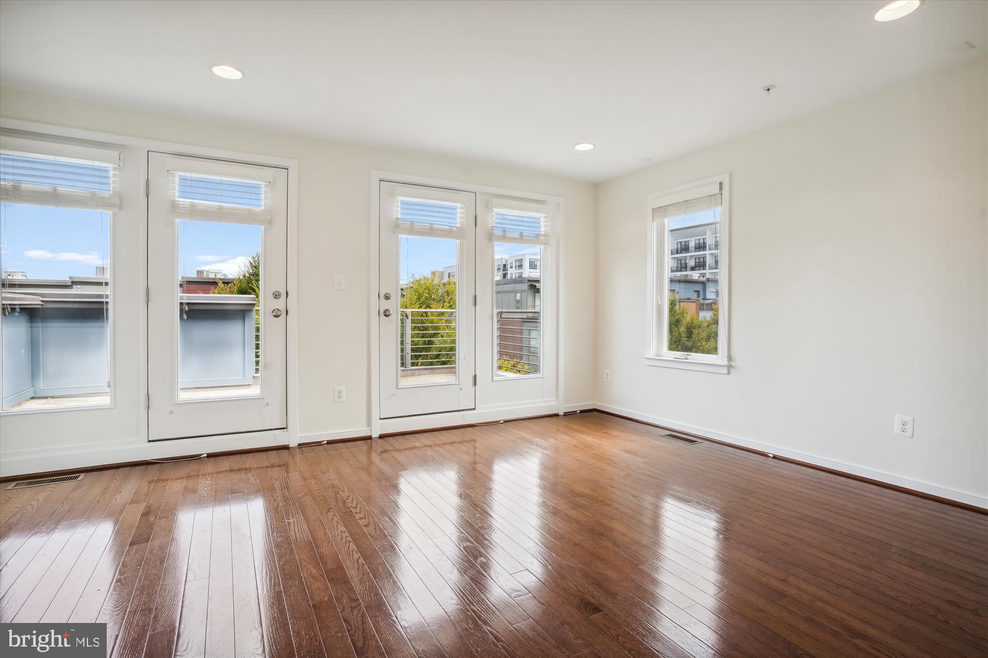 MOSAIC DISTRICT - Residential Lease