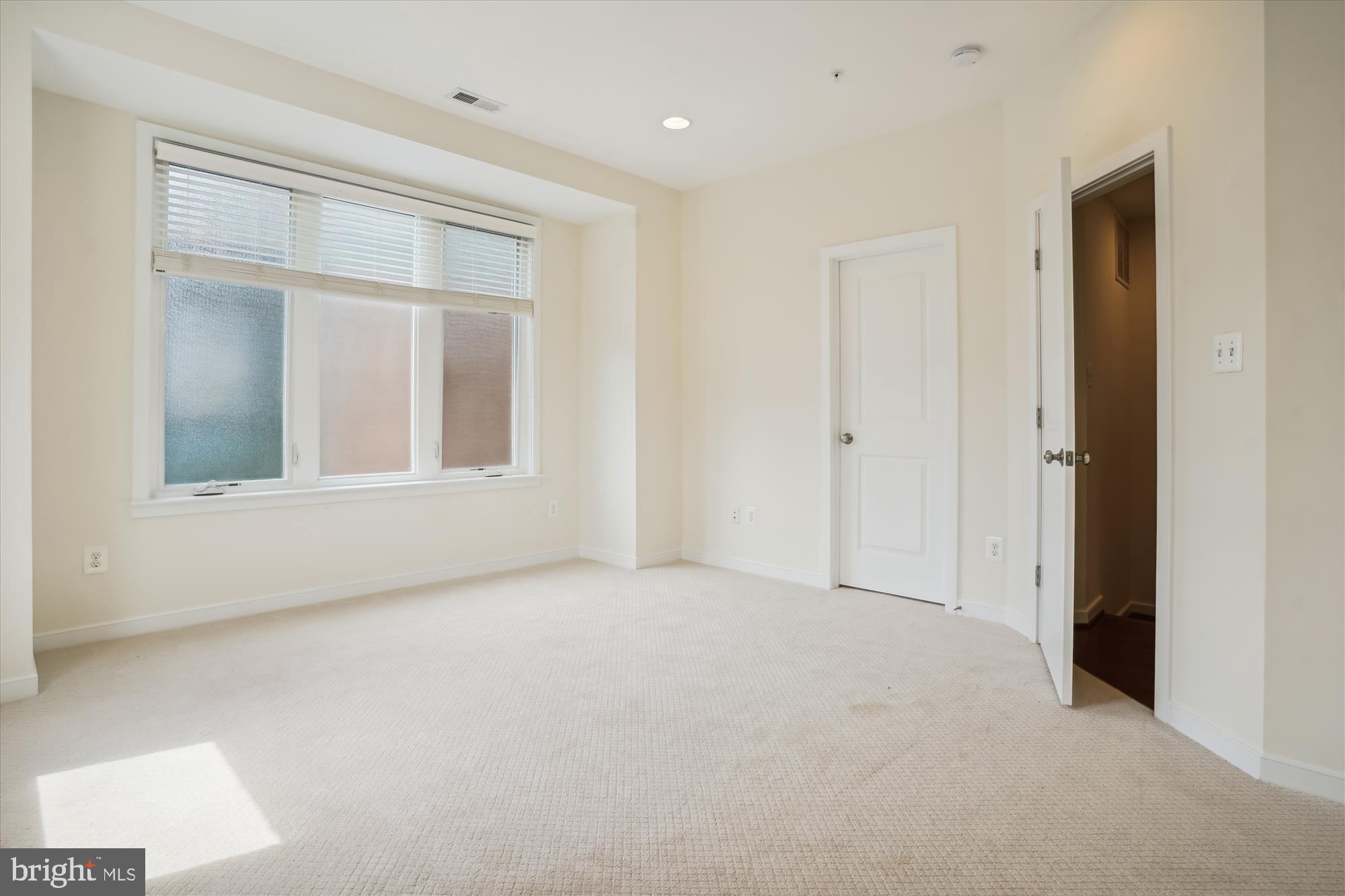 MOSAIC DISTRICT - Residential Lease