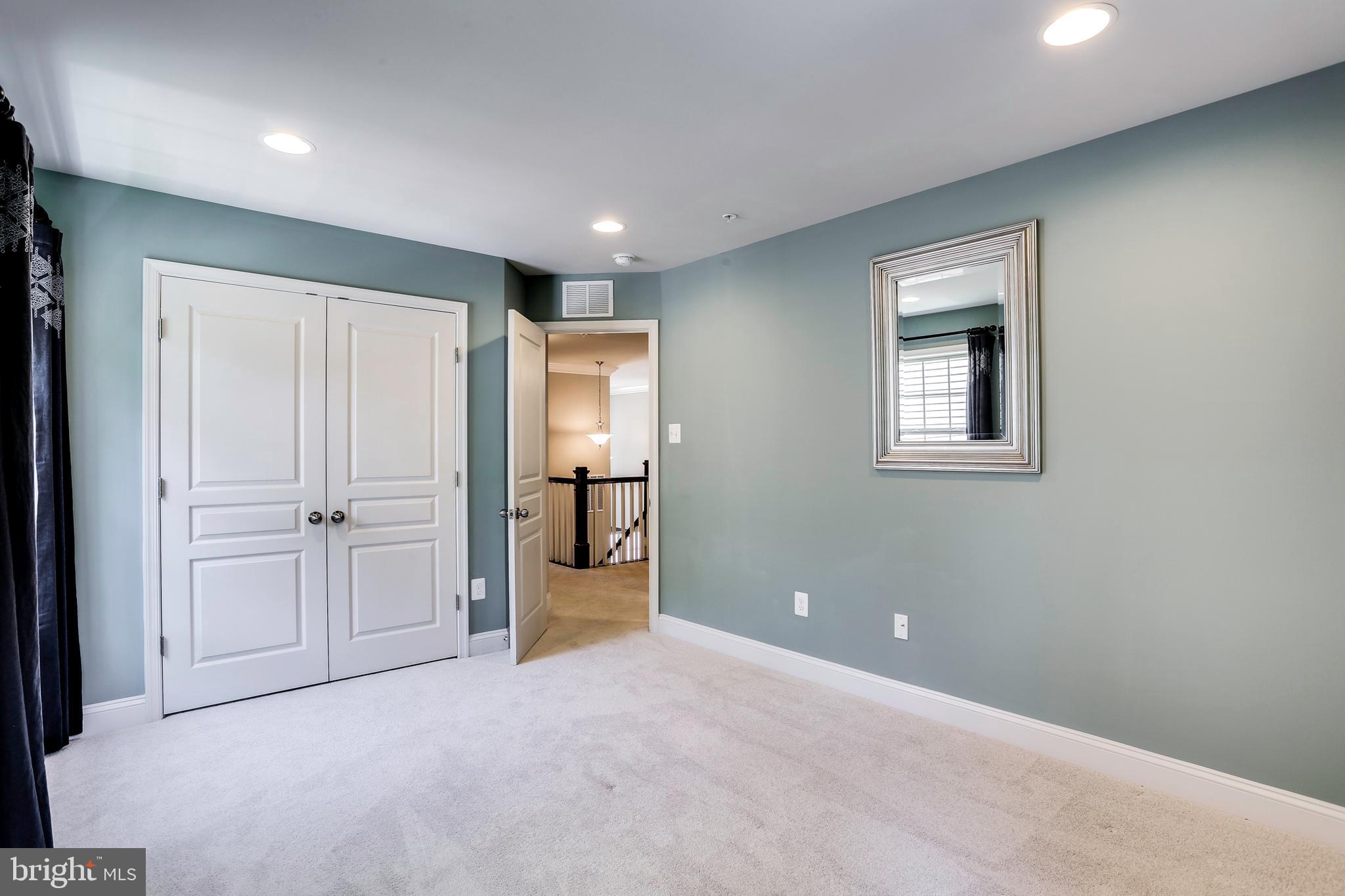 HOLLY RIDGE - Residential