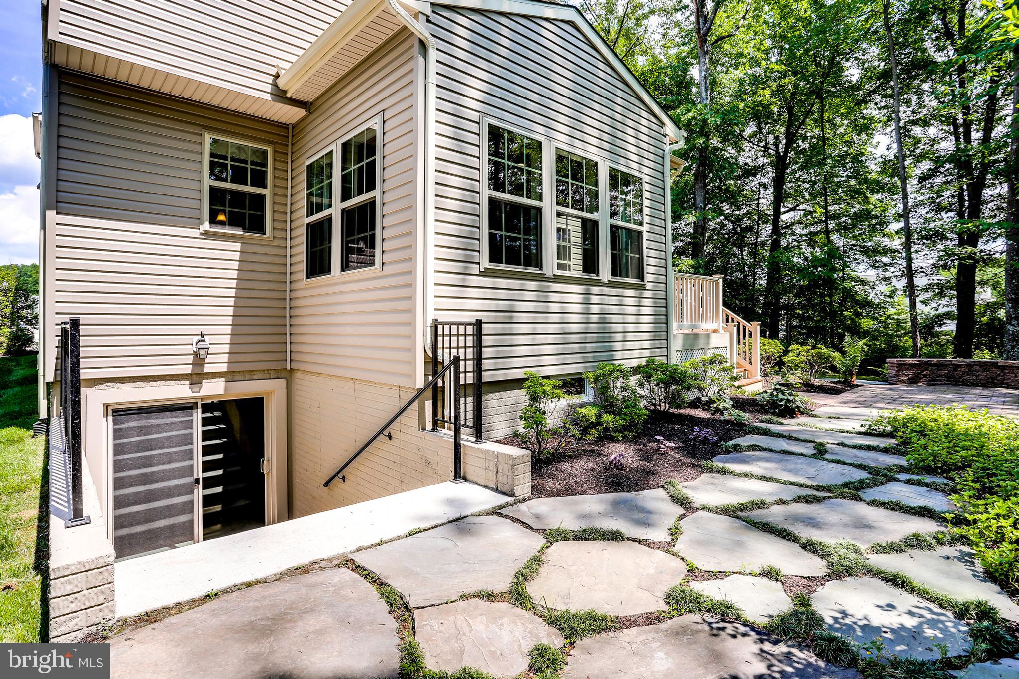 HOLLY RIDGE - Residential