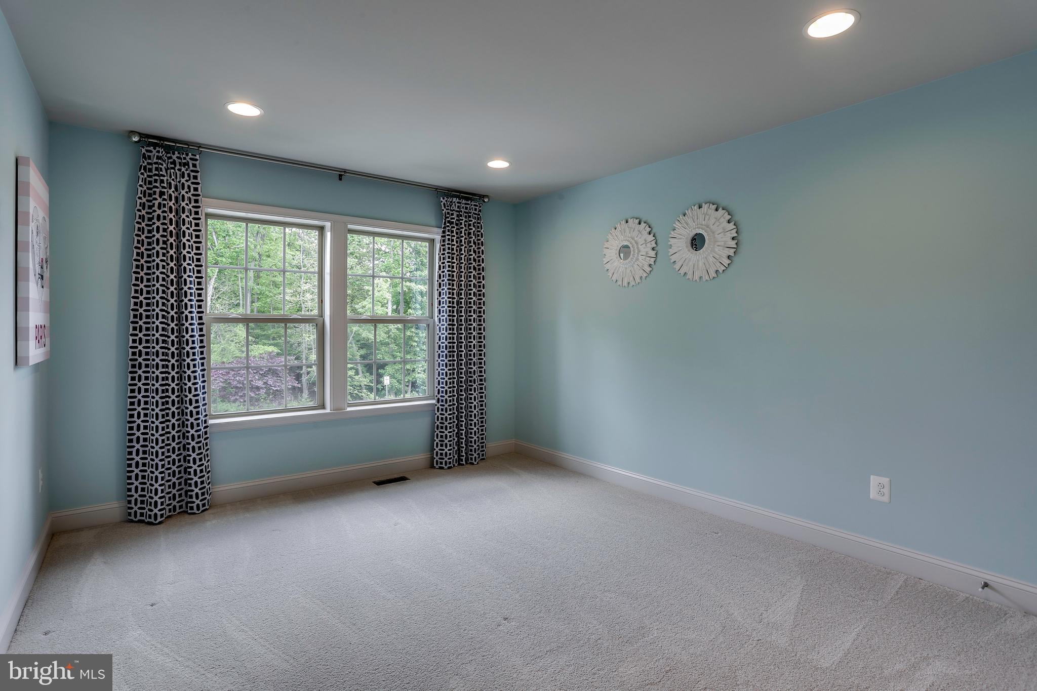 HOLLY RIDGE - Residential