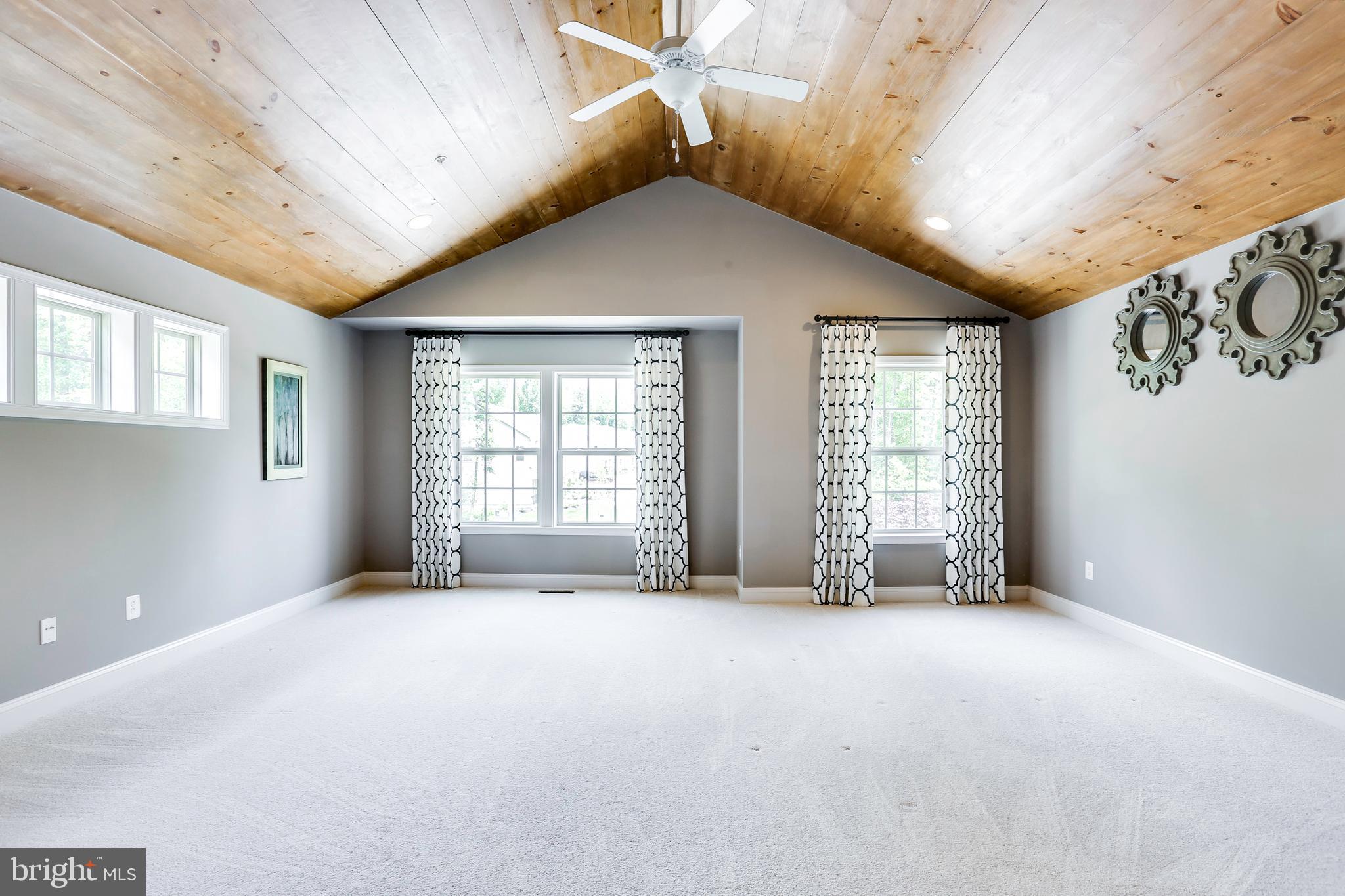 HOLLY RIDGE - Residential