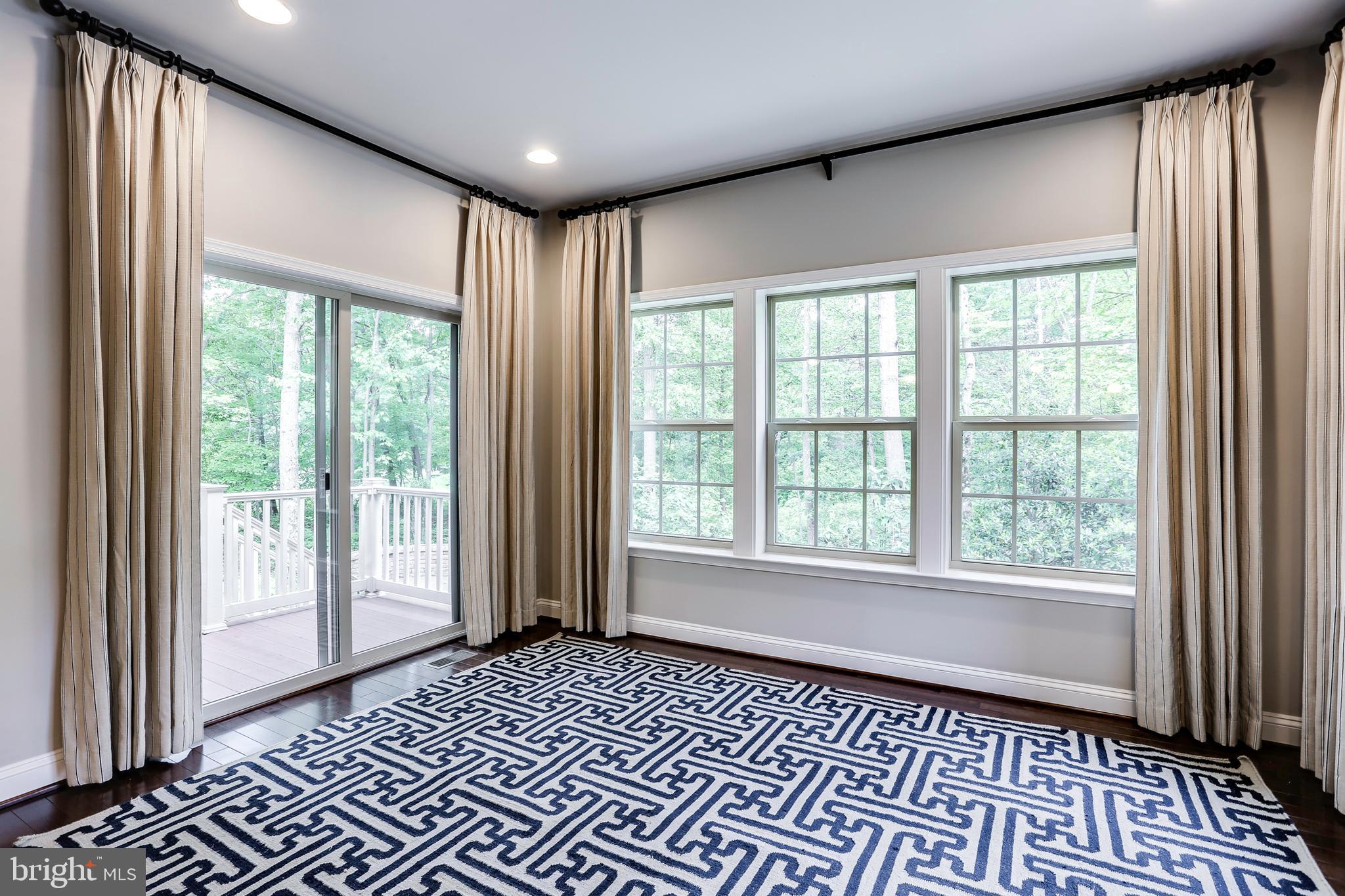 HOLLY RIDGE - Residential