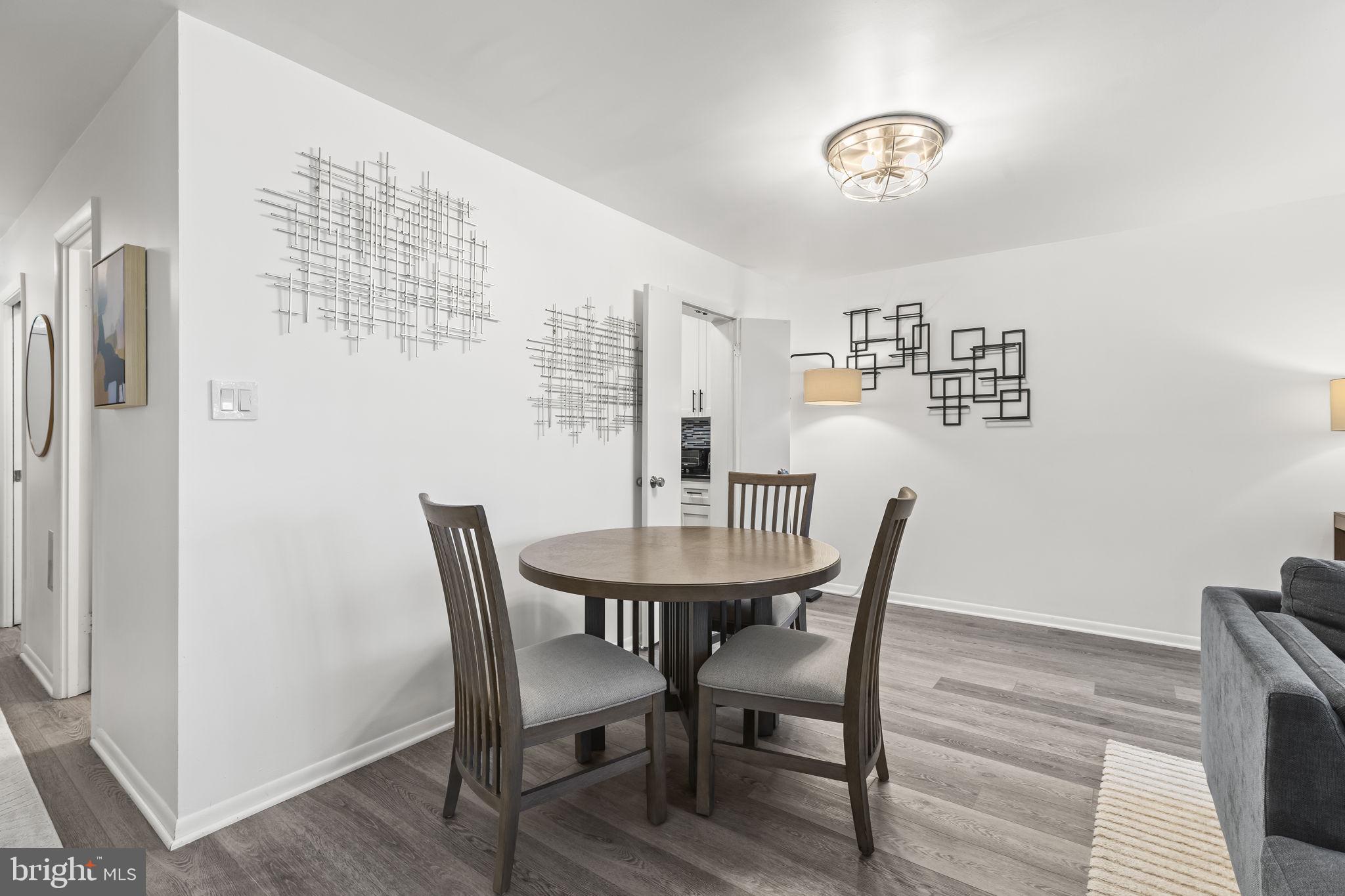 CONCORD MEWS - Residential Lease