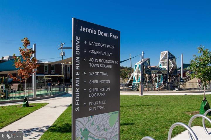 CONCORD MEWS - Residential Lease