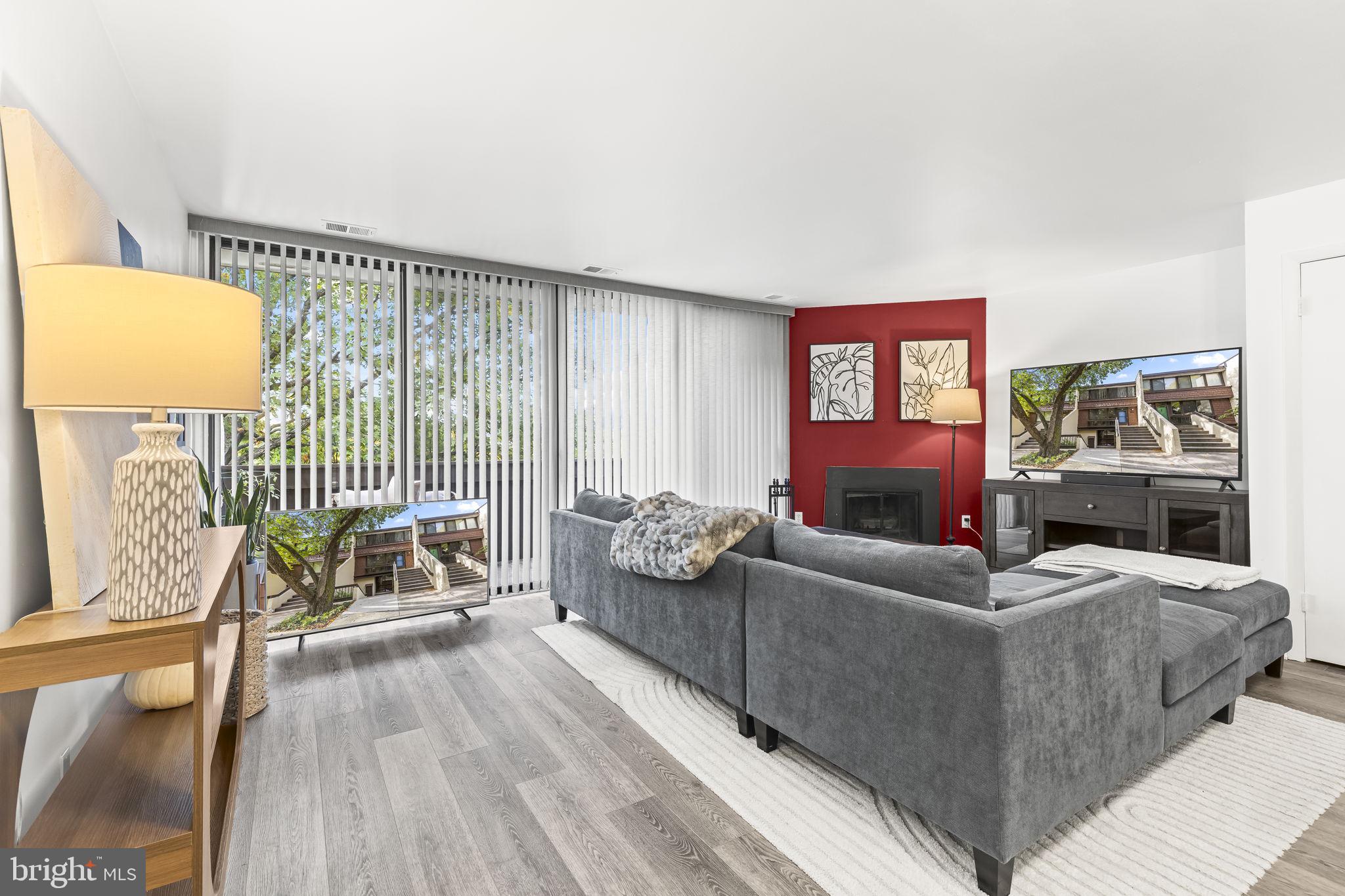 CONCORD MEWS - Residential Lease