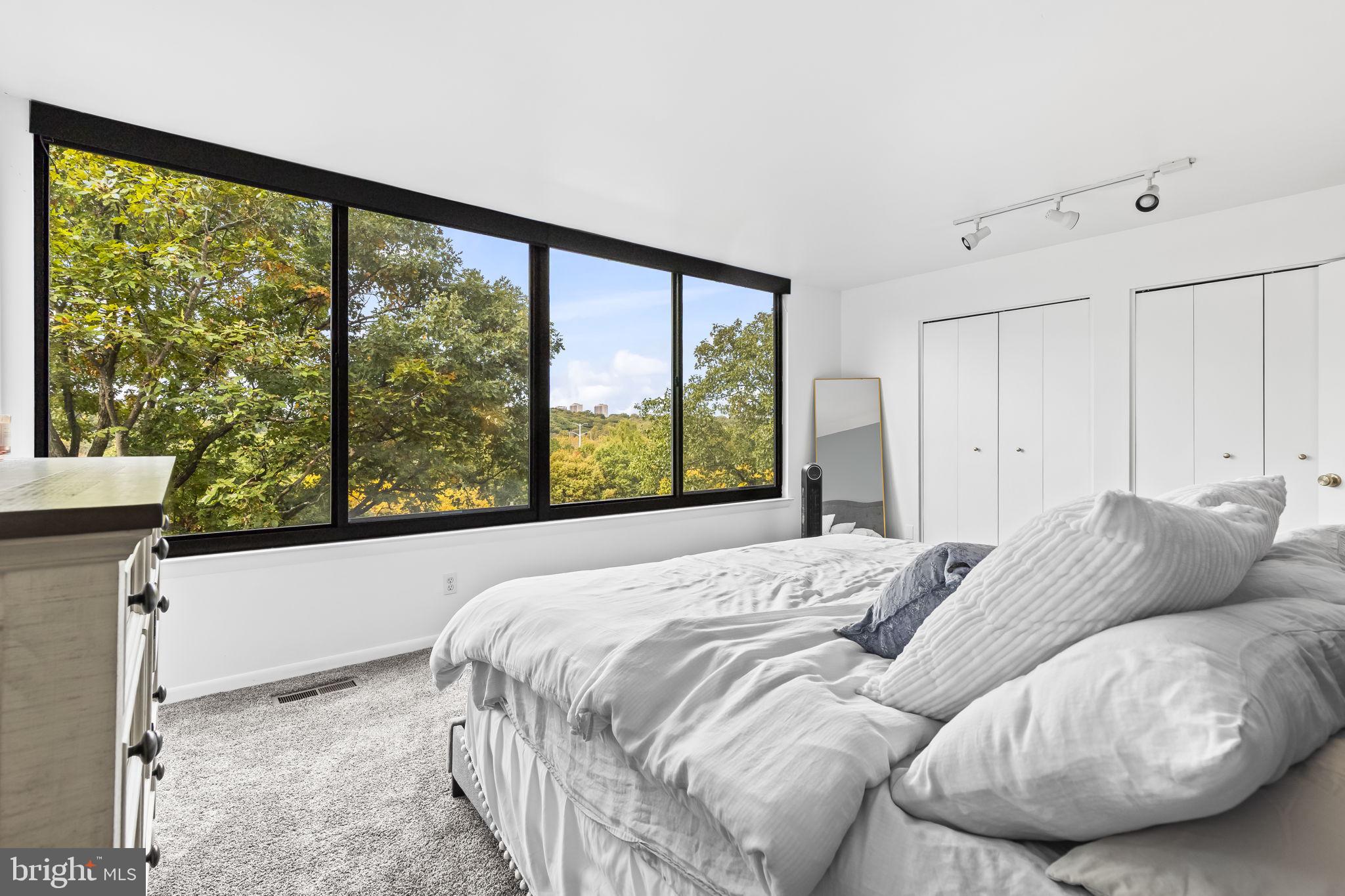 CONCORD MEWS - Residential Lease