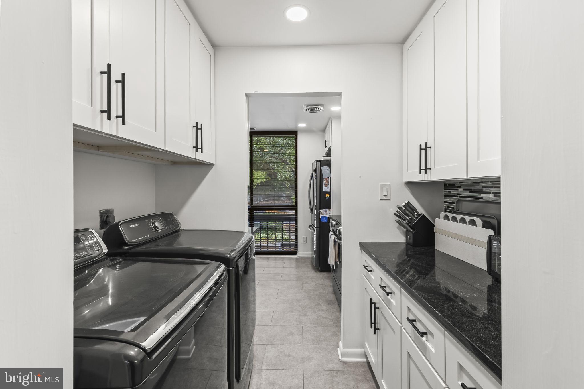 CONCORD MEWS - Residential Lease