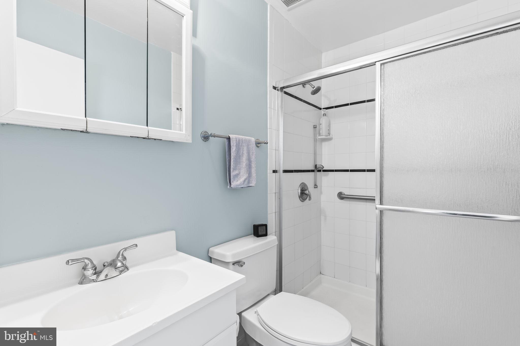 CONCORD MEWS - Residential Lease