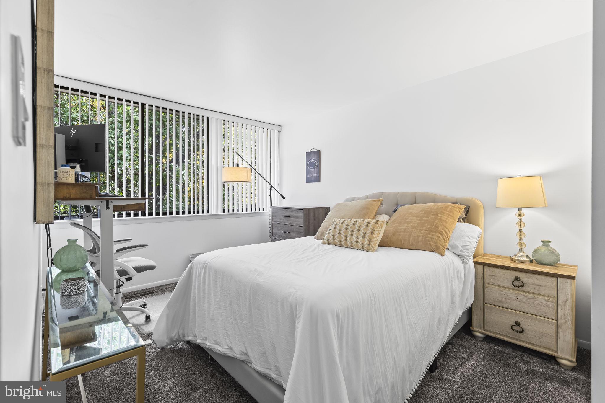 CONCORD MEWS - Residential Lease