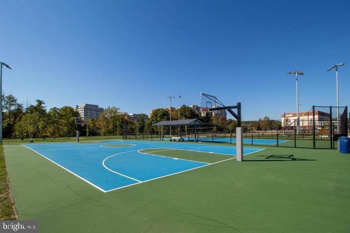 CONCORD MEWS - Residential Lease