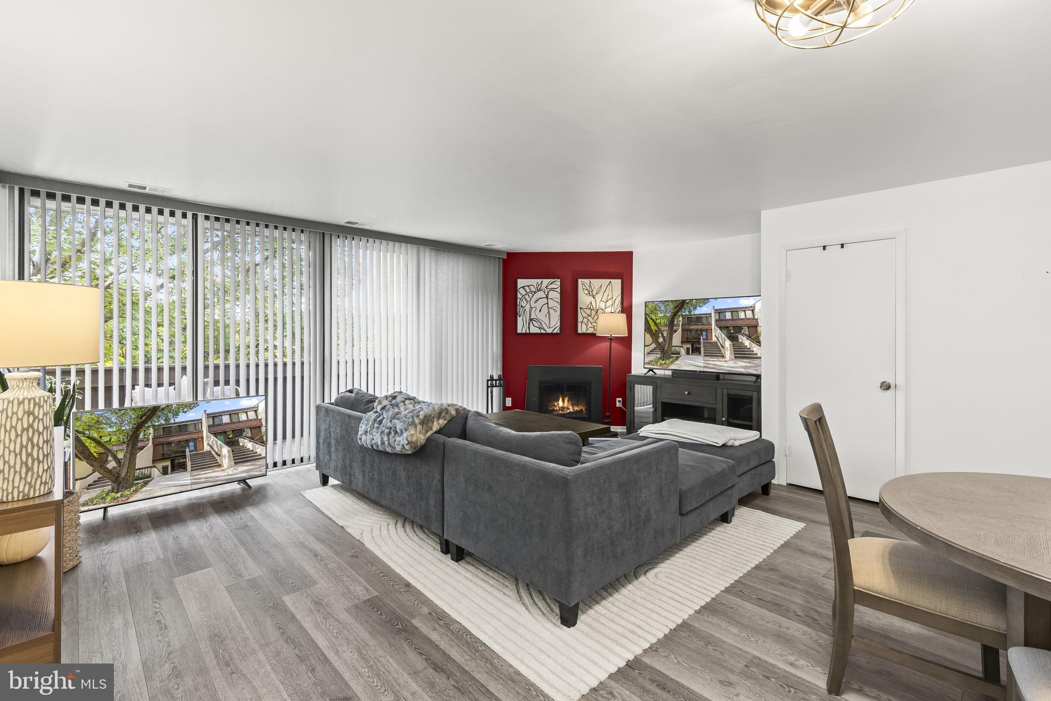 CONCORD MEWS - Residential Lease