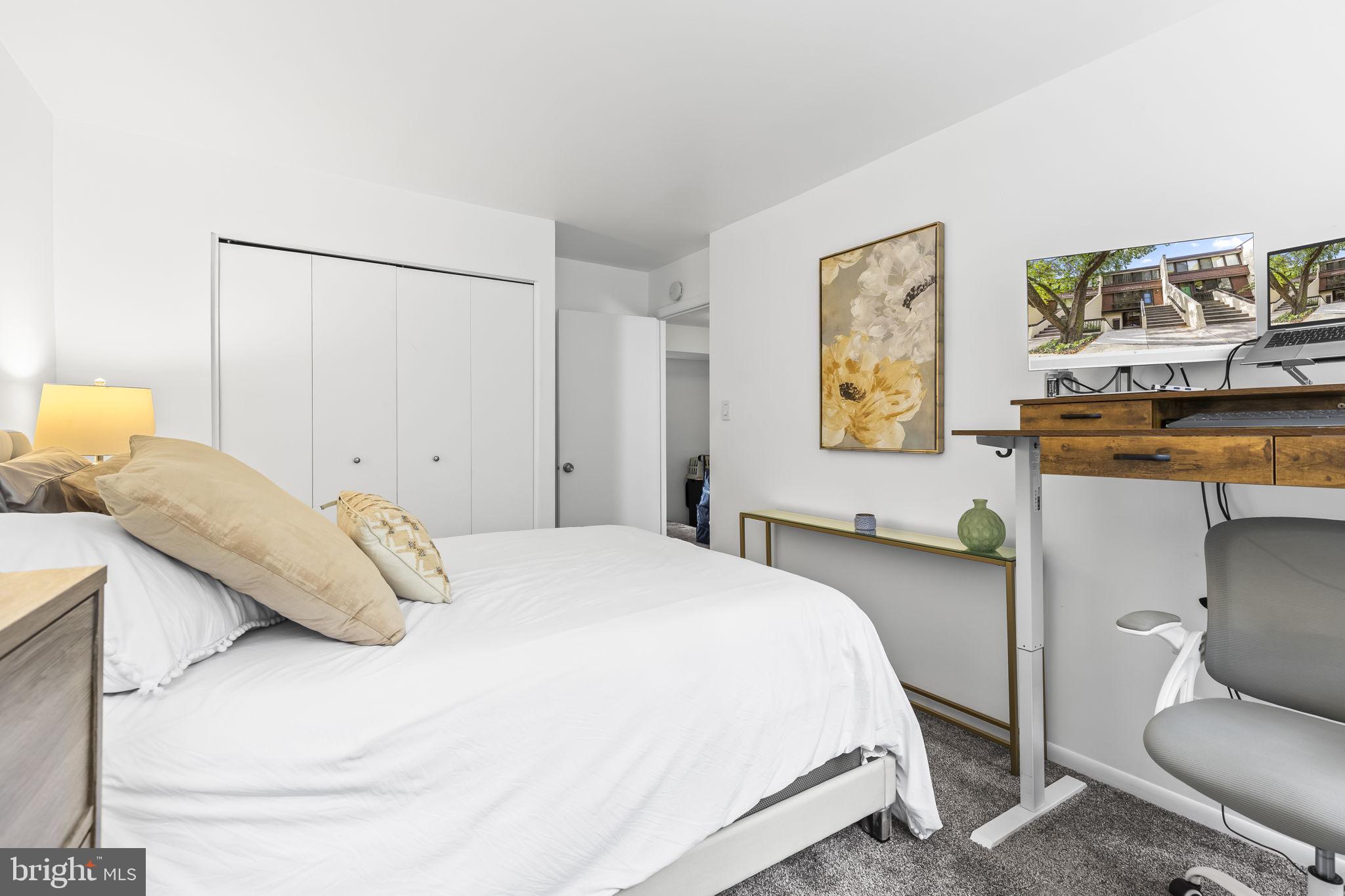 CONCORD MEWS - Residential Lease