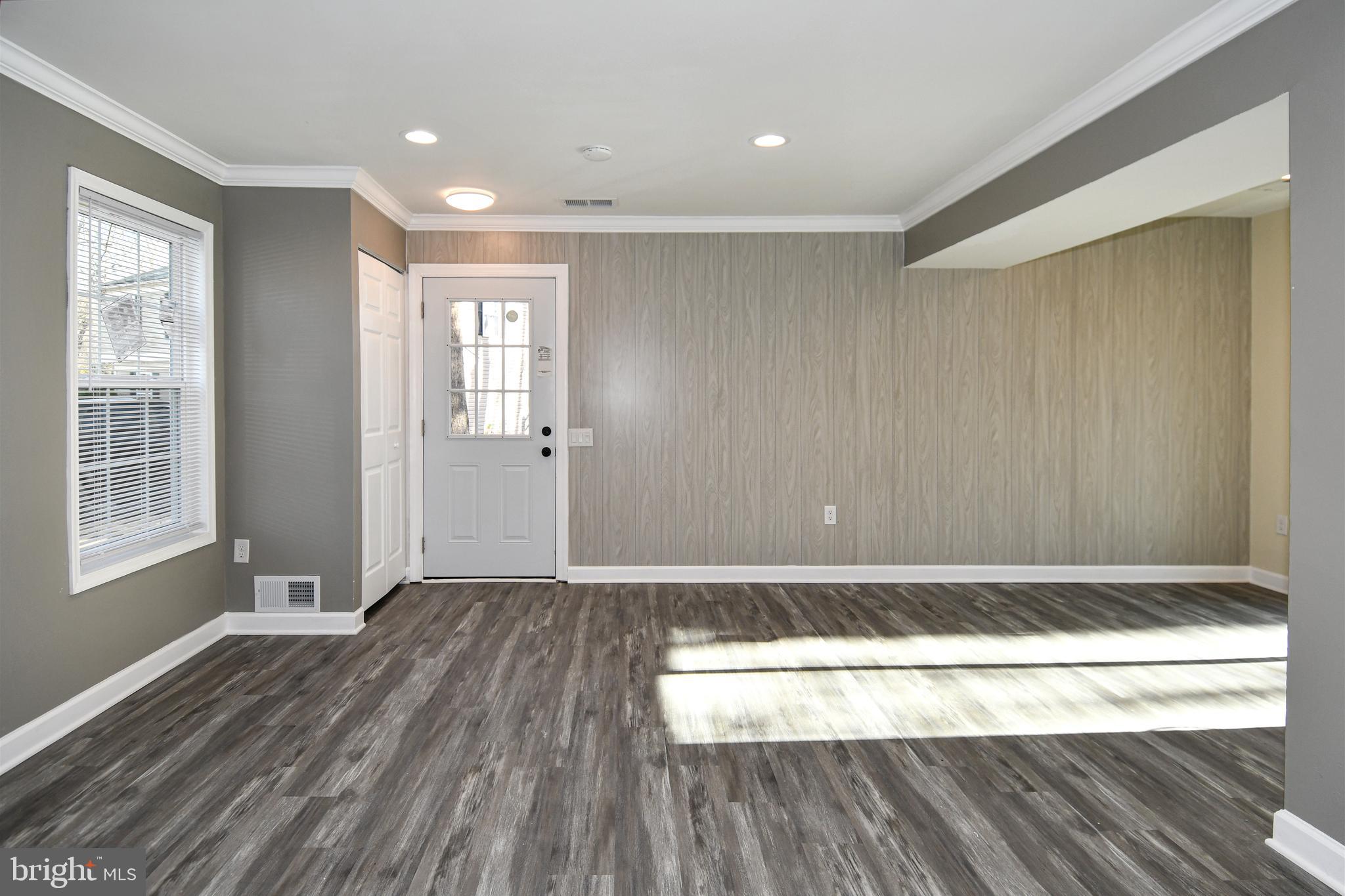 HUNTINGTON - Residential