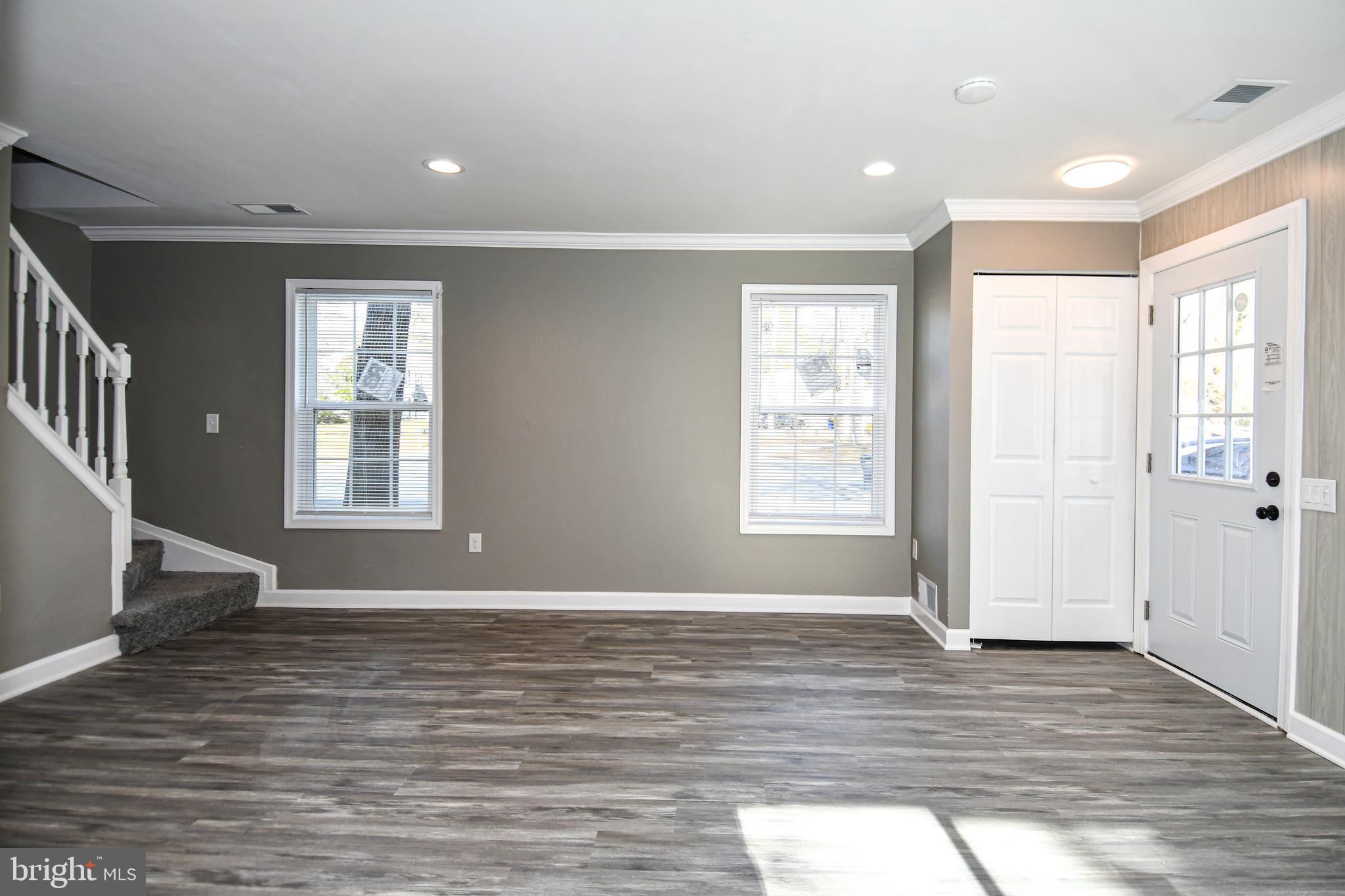 HUNTINGTON - Residential