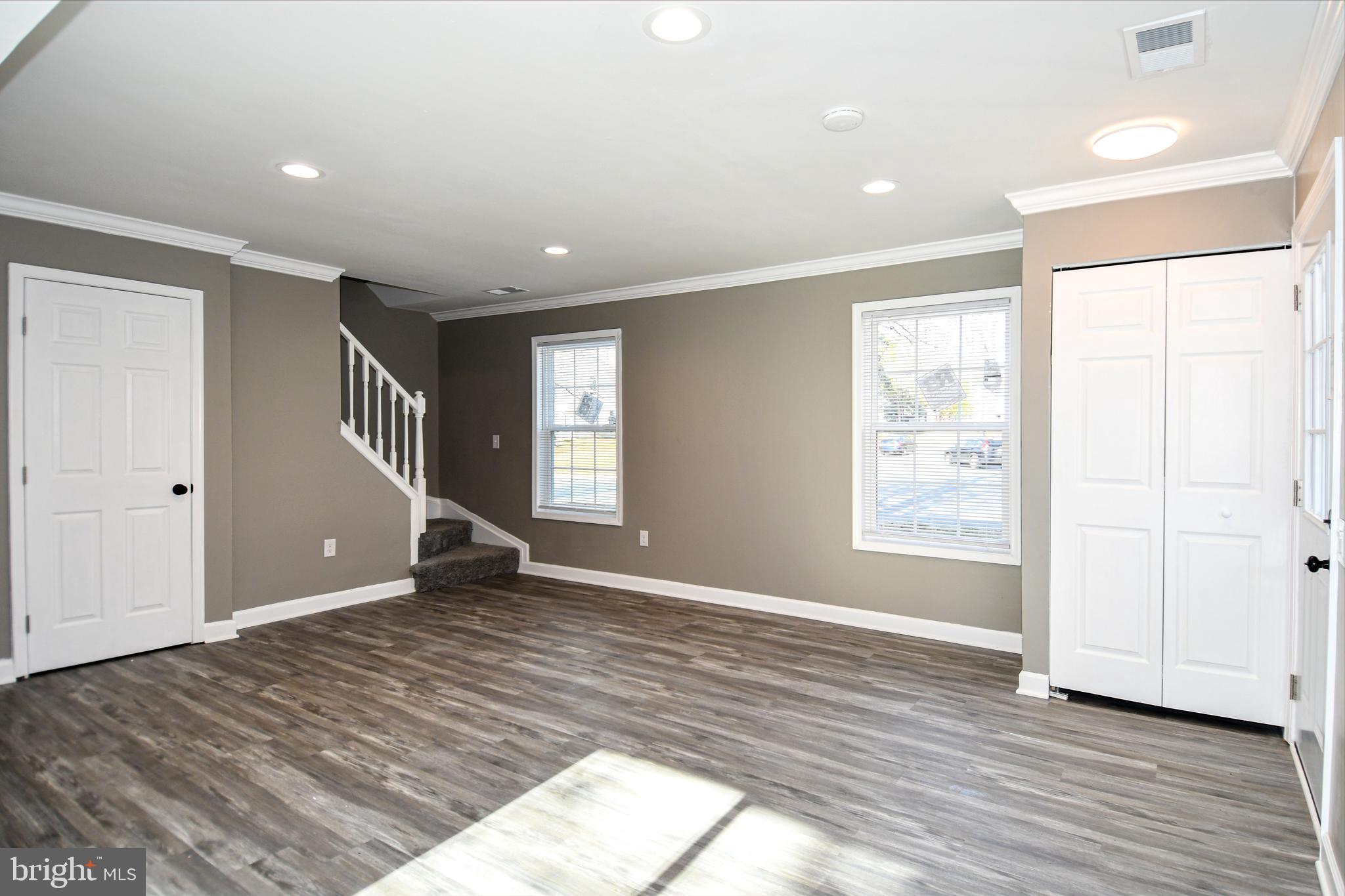 HUNTINGTON - Residential