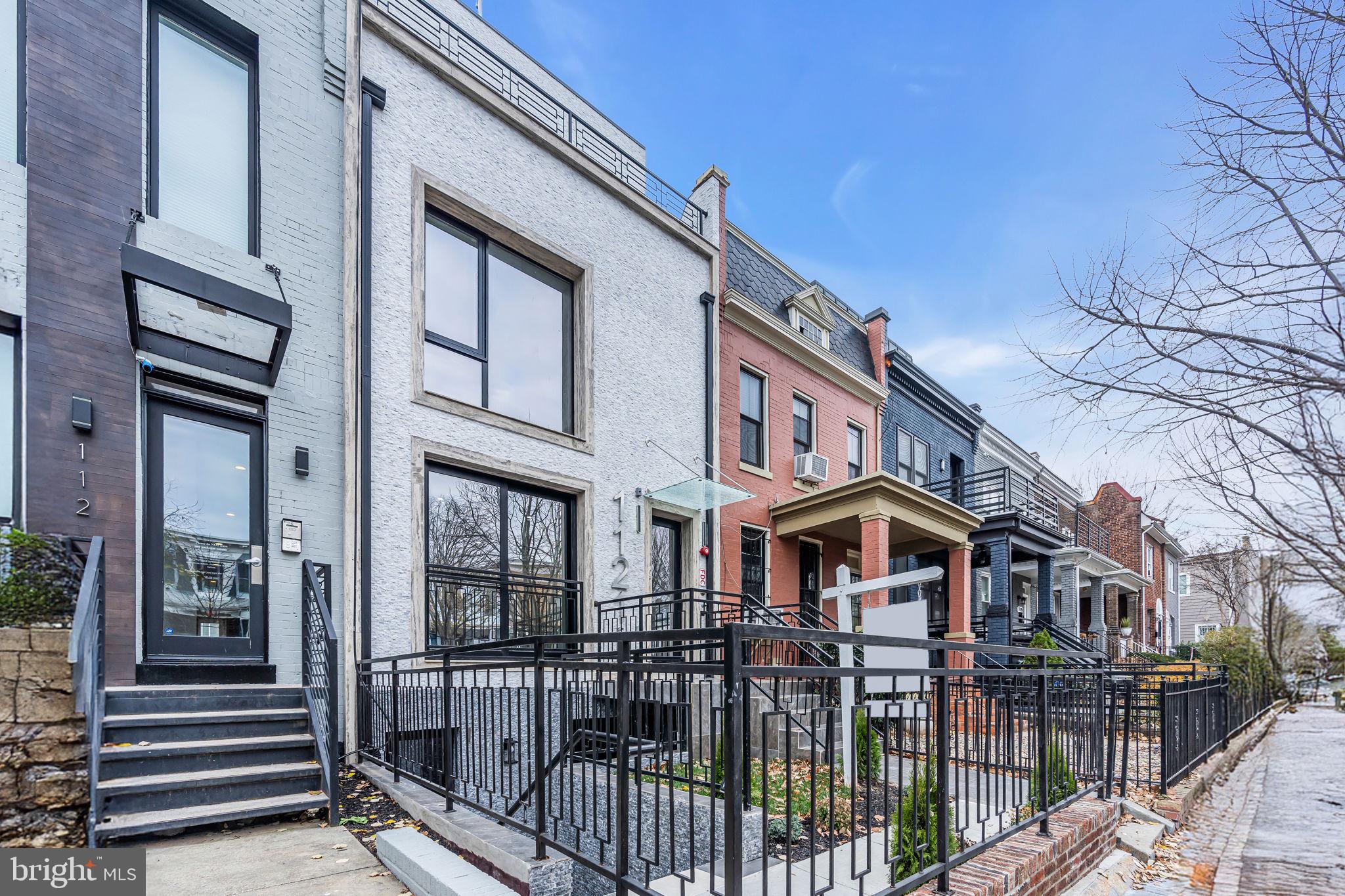 1121 MORSE STREET NE