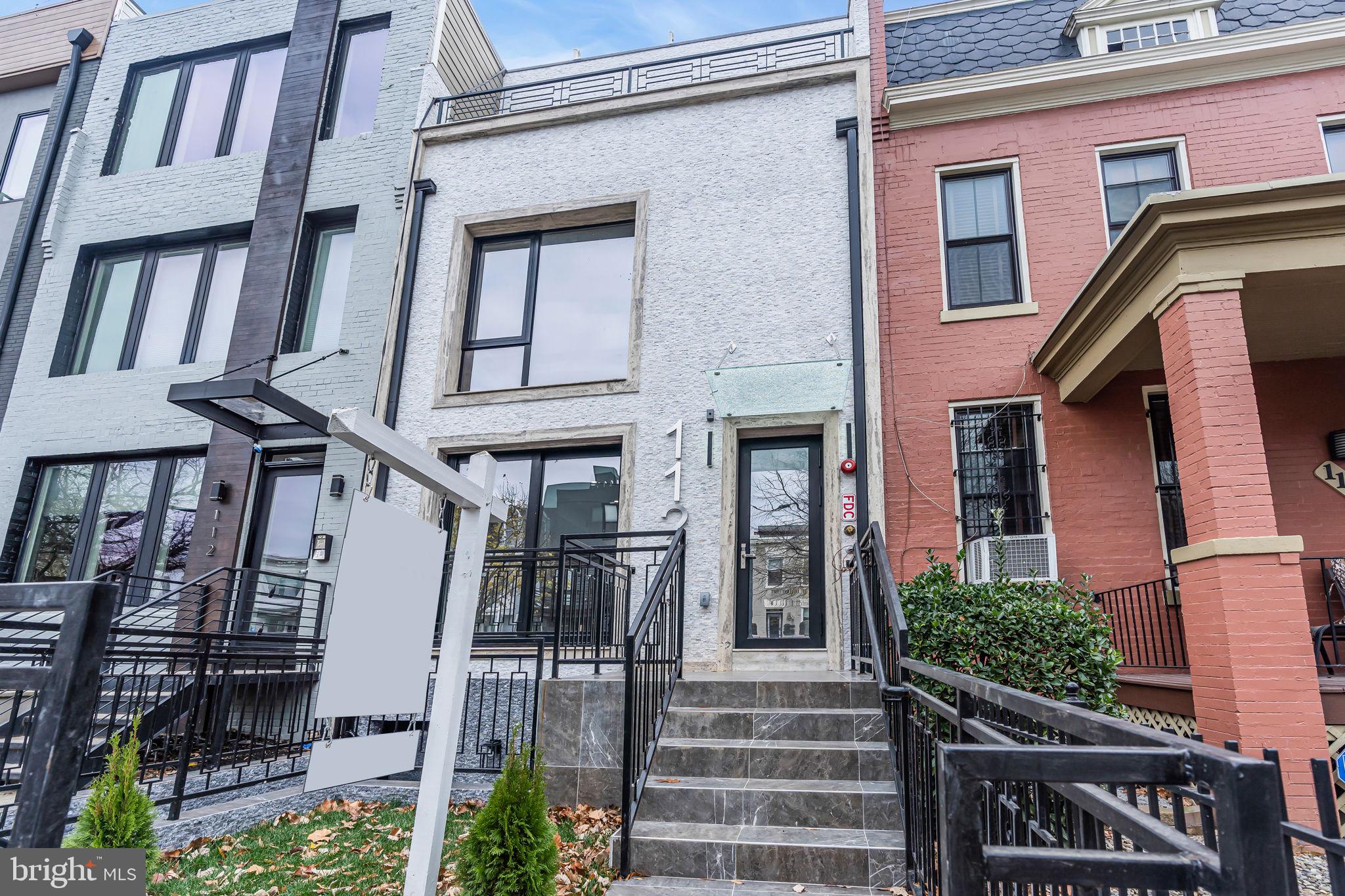 1121 MORSE STREET NE