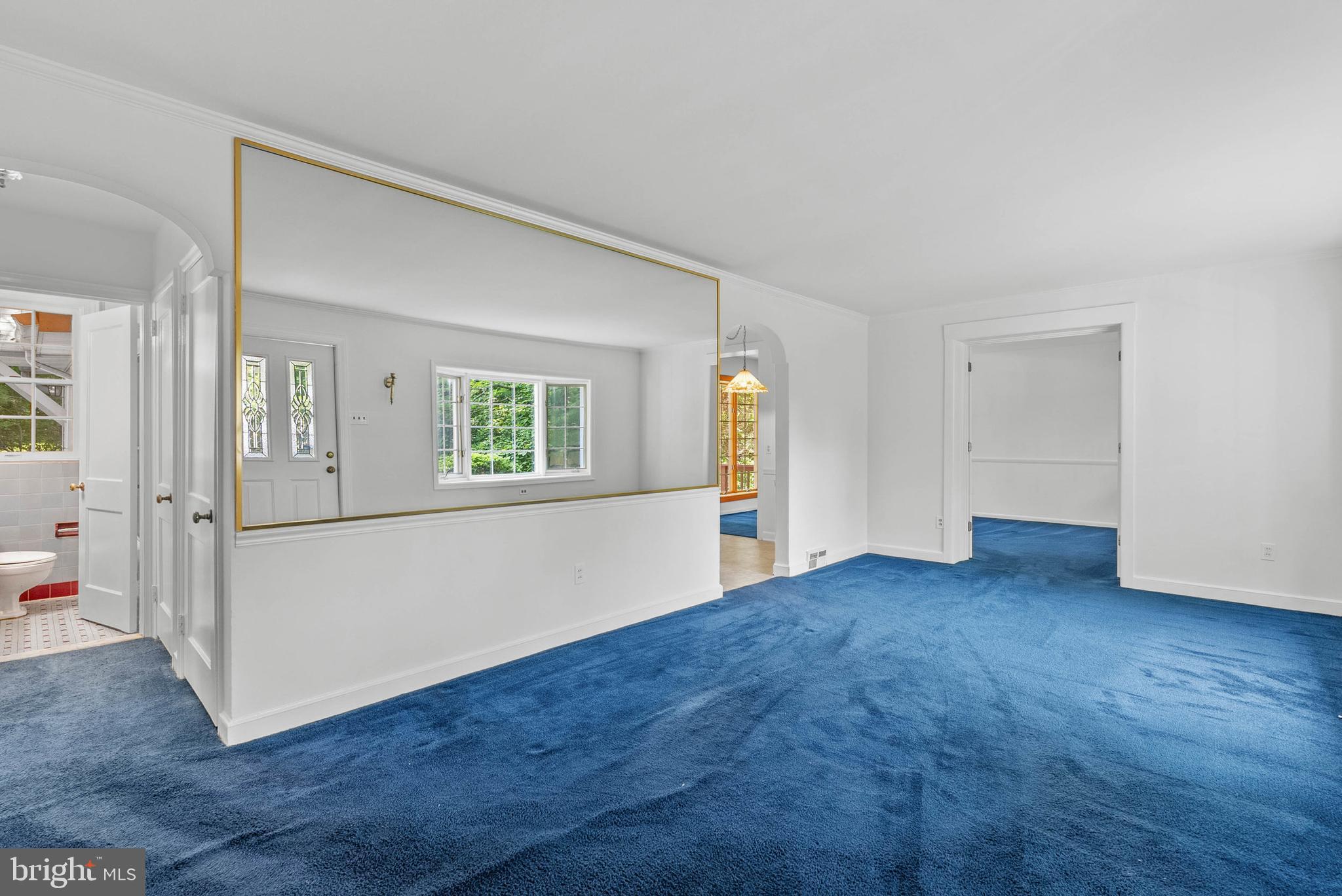2561 VALLEY VIEW DRIVE