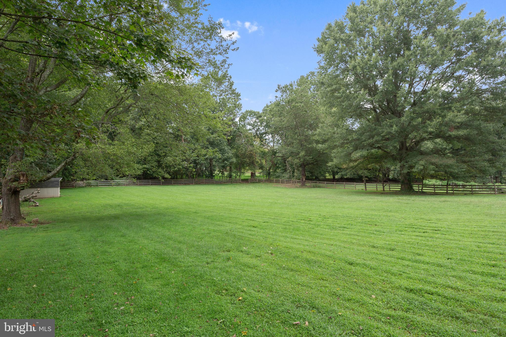 DAISY HILL ESTATES - Residential