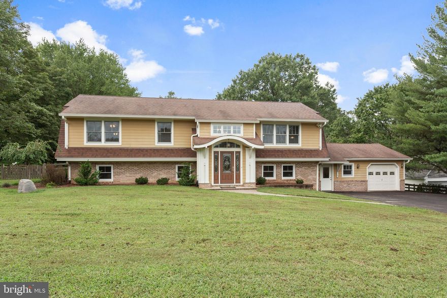 Come and see this home - quiet and secluded 'no thru' street.  Home features extra room in the foyer with closet doors on both sides.  Lots of windows throughout home.   Separate Dining room plus table space in the large kitchen.  Deck off the kitchen.  2 full bathrooms upstairs.  MBD has walk in closet and sitting area and door to the deck.  Lower level features a large family room area with wood insert in fireplace; a room that is currently being used as a studio but could be office space or play area for children.  Back door of this room has a pet opening that leads to the kennel.  Fenced back yard with lots of space for outdoor games / social gatherings.  Hardwood and  Laminate flooring on main level; ceramic tile in most areas of the lower level. AGENTS, when showing  property please observe all the best practices for keeping yourself and clients safe.  Lights will be on and interior doors will be open.    LOCK all outside doors when leaving.  OFFERS IN HAND; MEETING WITH OWNER ON 9.5.20.