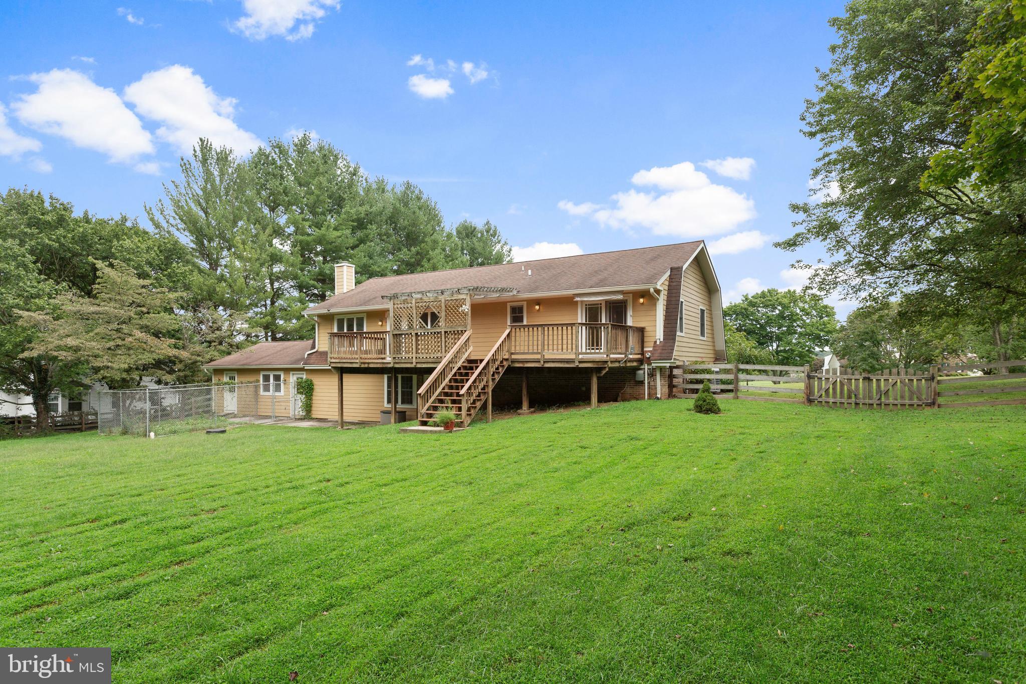 DAISY HILL ESTATES - Residential