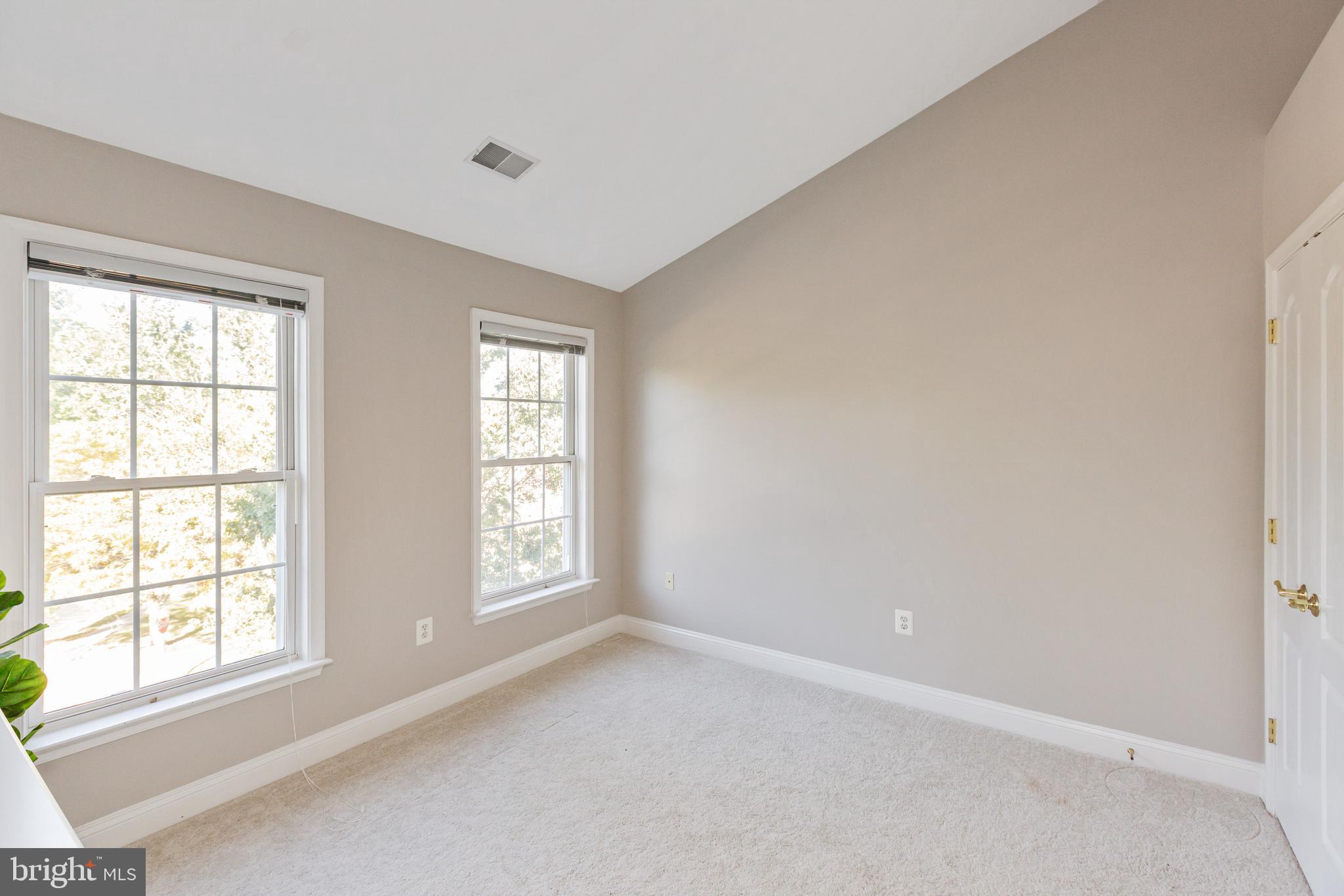 STONE CREEK CROSSING - Residential Lease