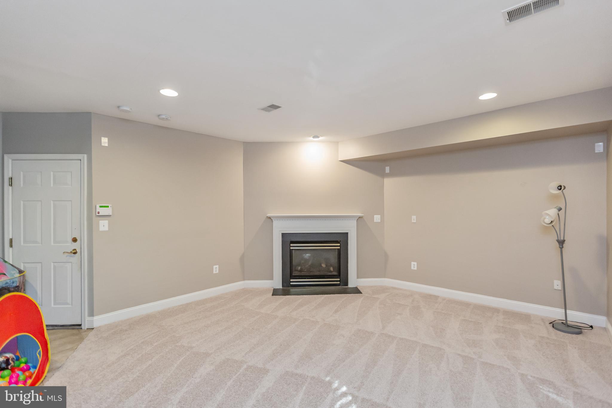 STONE CREEK CROSSING - Residential Lease