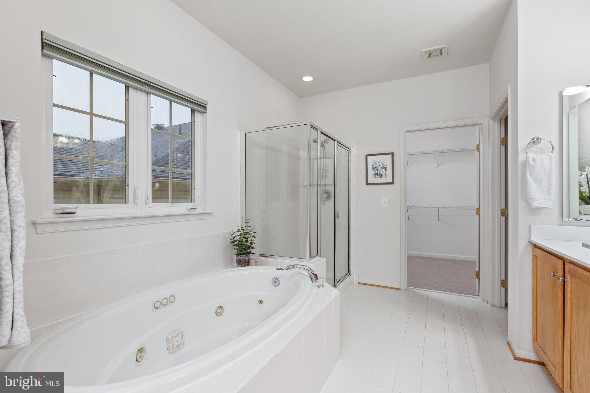 VIRGINIA HERITAGE AT LEE'S PARK - Residential