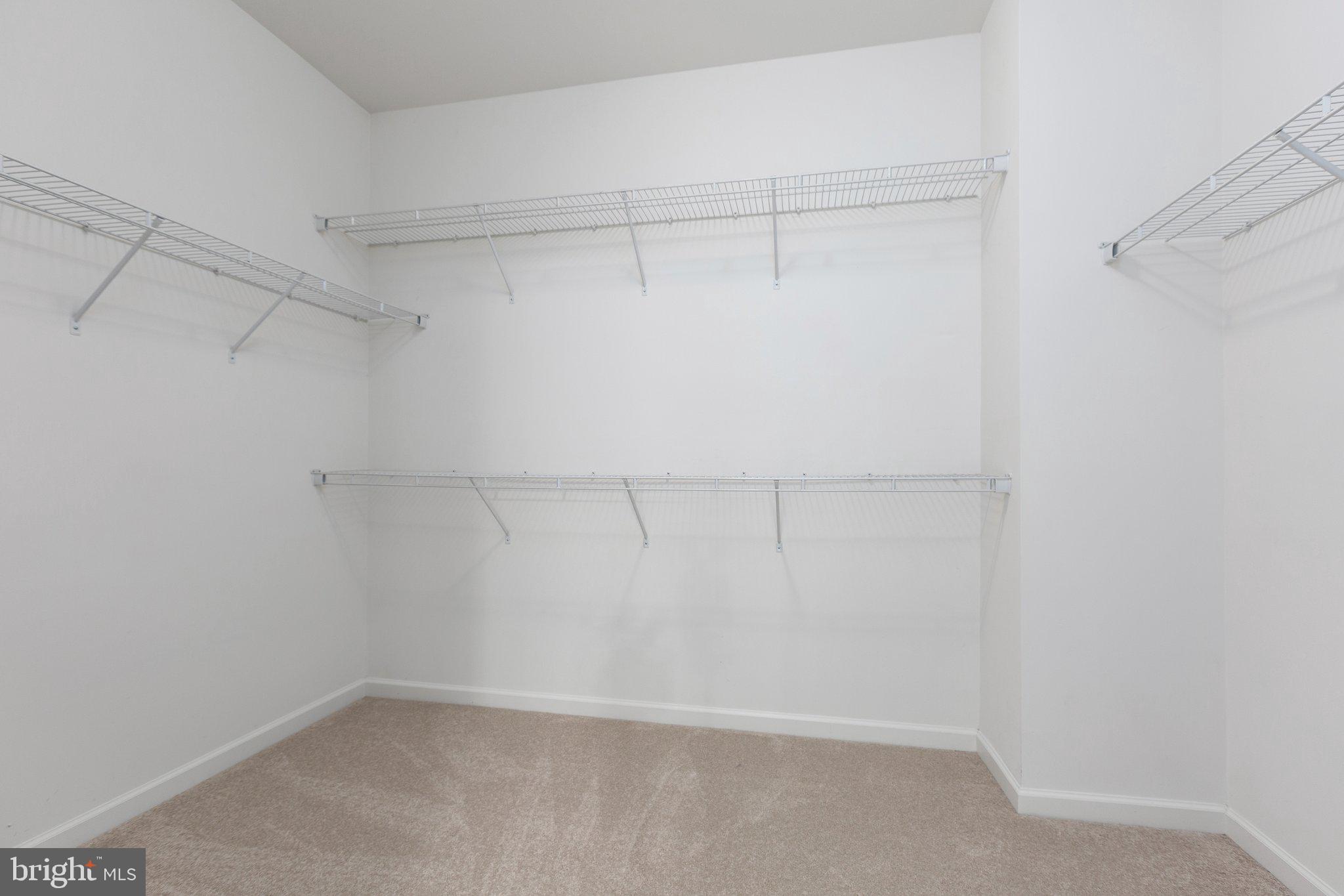 VIRGINIA HERITAGE AT LEE'S PARK - Residential