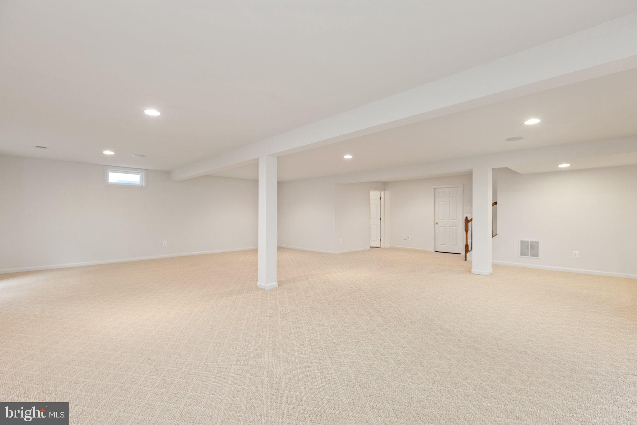 VIRGINIA HERITAGE AT LEE'S PARK - Residential