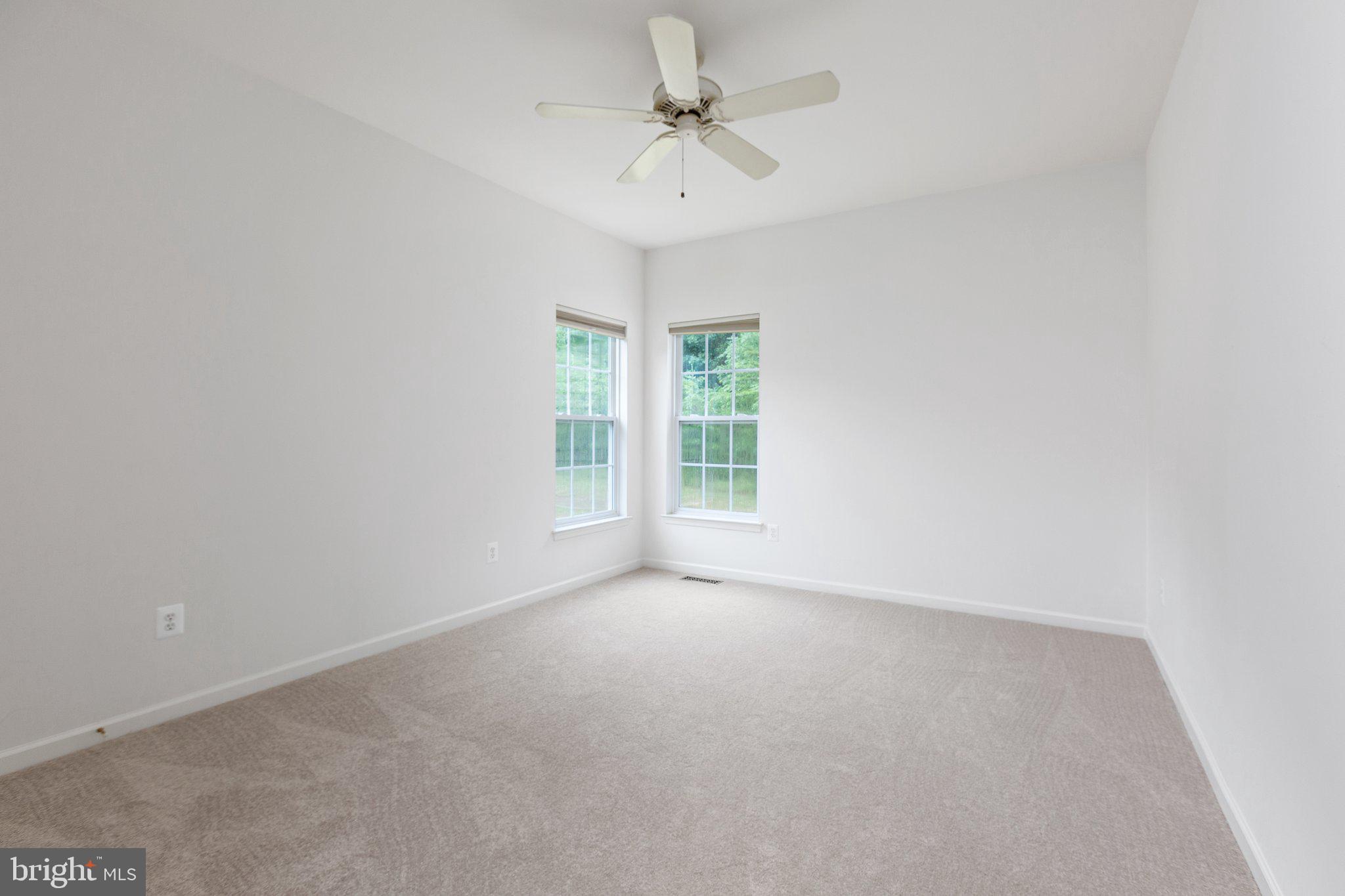 VIRGINIA HERITAGE AT LEE'S PARK - Residential