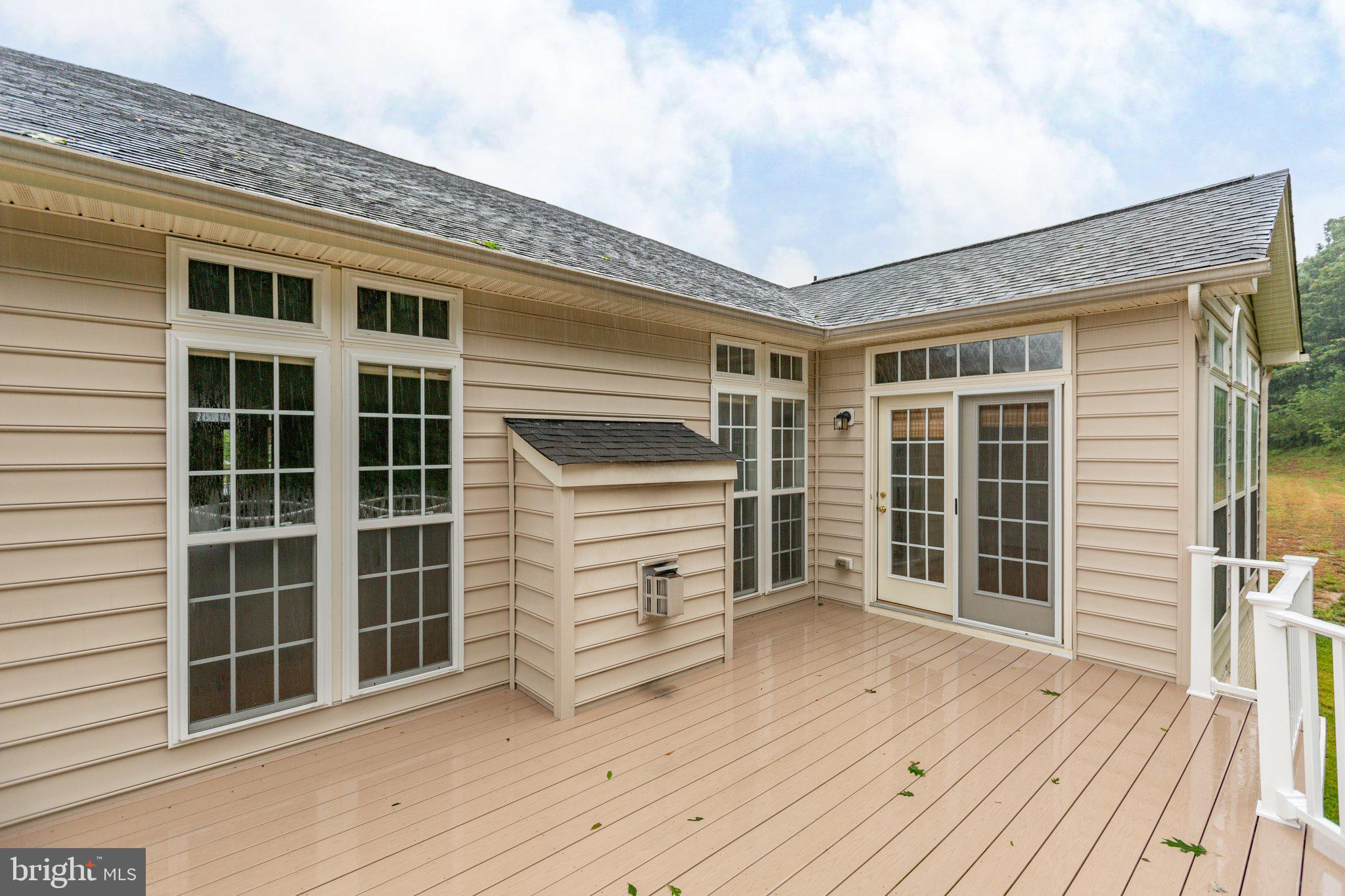 VIRGINIA HERITAGE AT LEE'S PARK - Residential