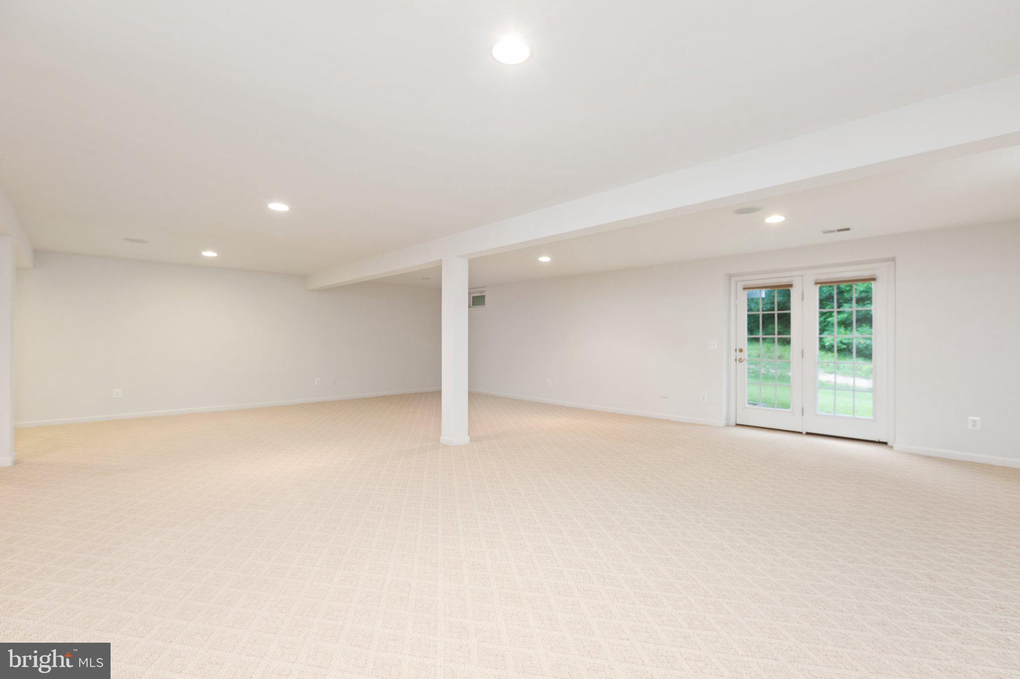 VIRGINIA HERITAGE AT LEE'S PARK - Residential