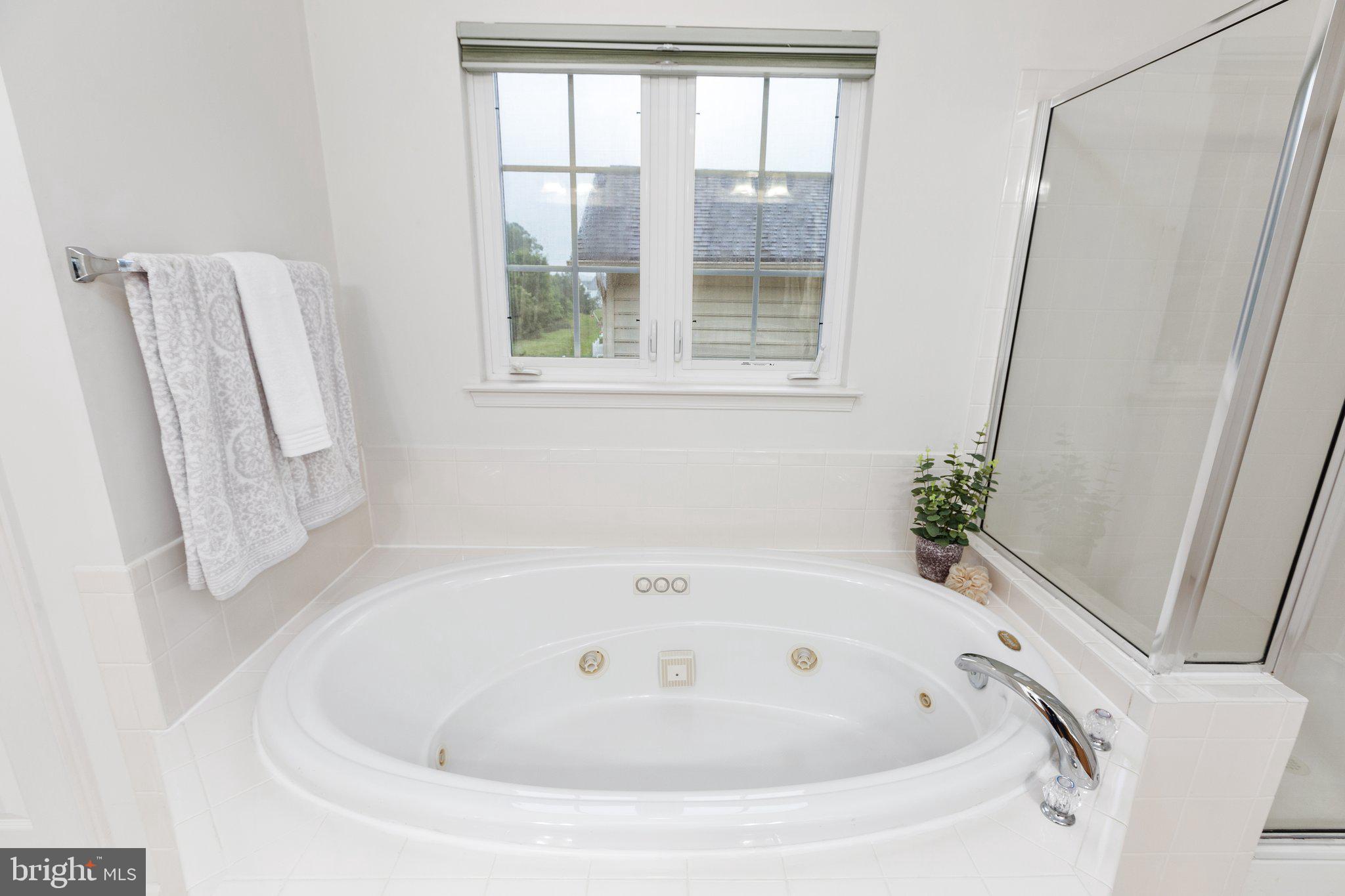 VIRGINIA HERITAGE AT LEE'S PARK - Residential