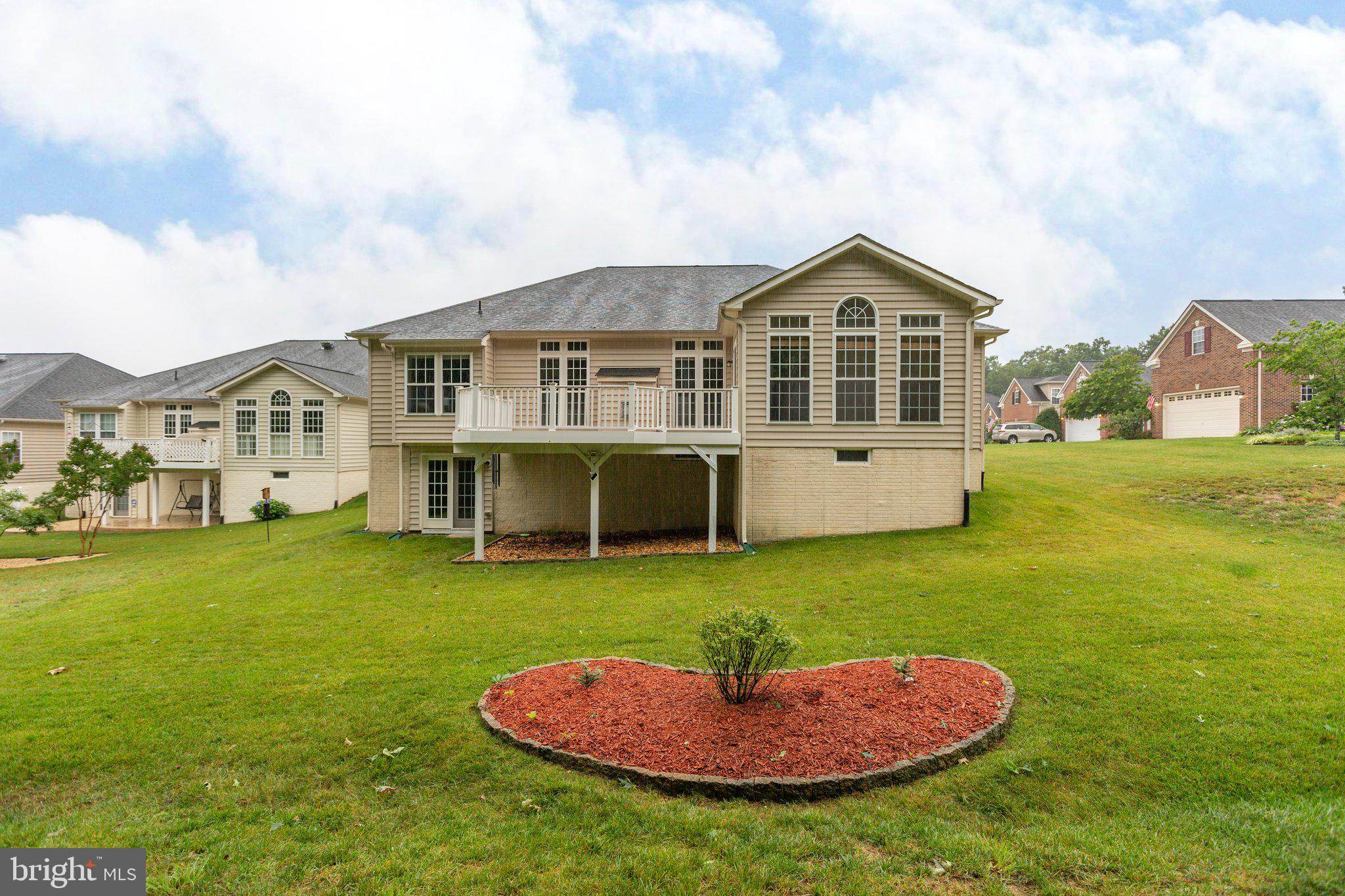 VIRGINIA HERITAGE AT LEE'S PARK - Residential