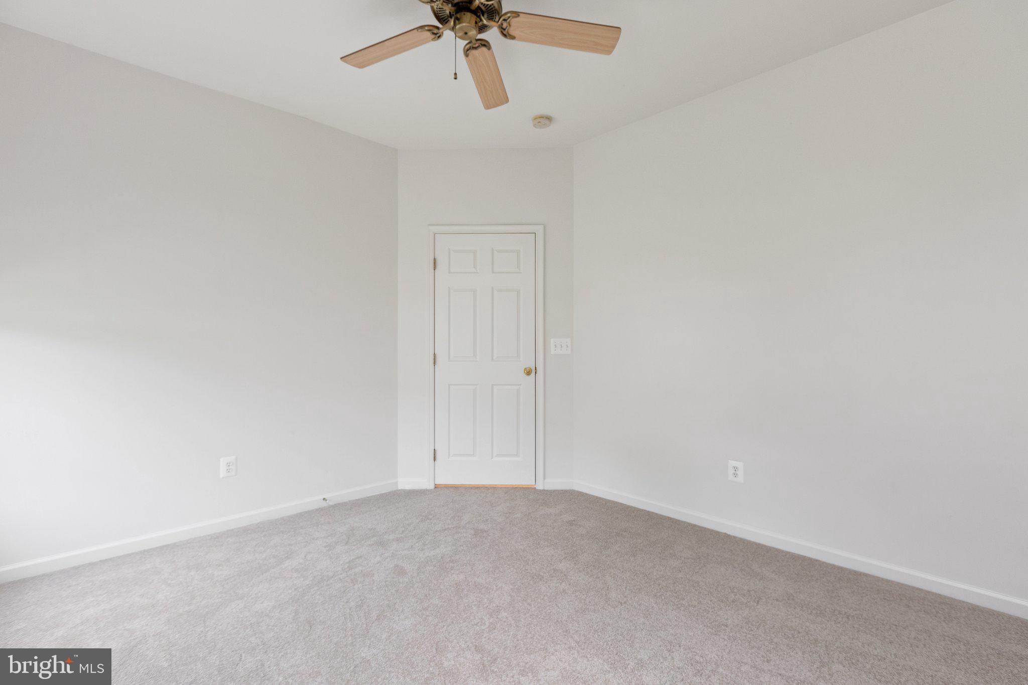 VIRGINIA HERITAGE AT LEE'S PARK - Residential