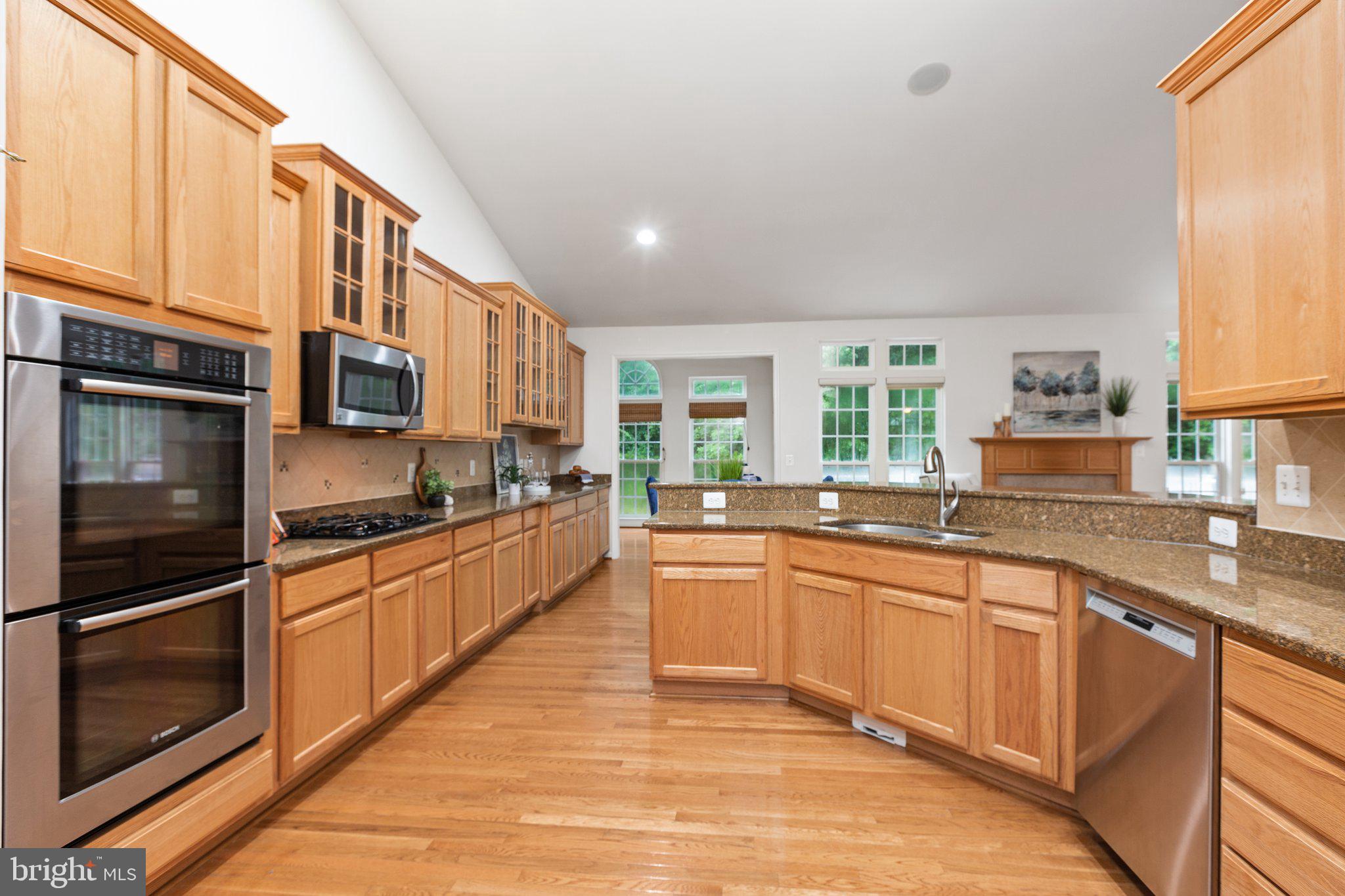 VIRGINIA HERITAGE AT LEE'S PARK - Residential