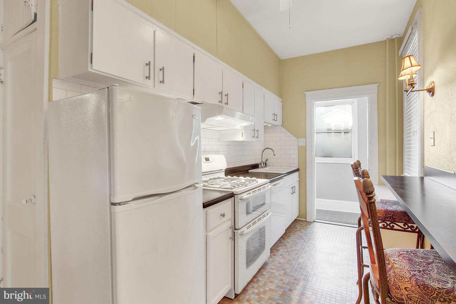 THE AVENUES - Residential