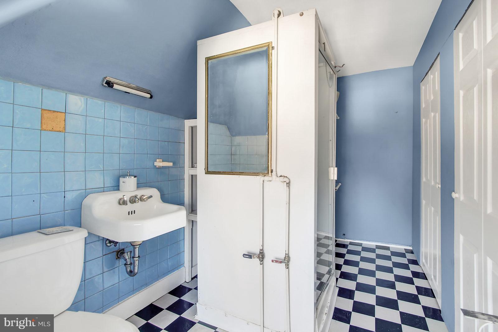 THE AVENUES - Residential