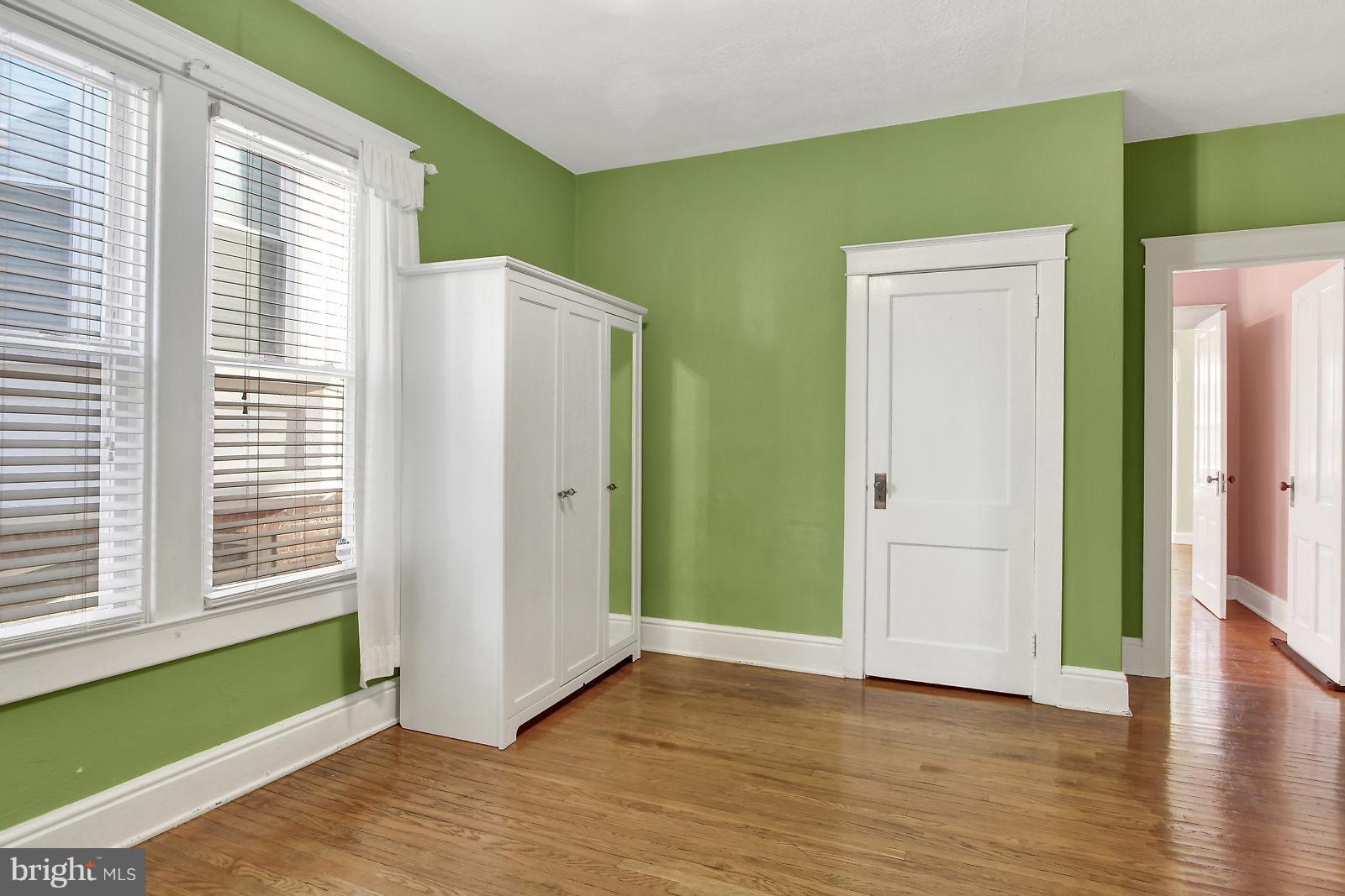 THE AVENUES - Residential