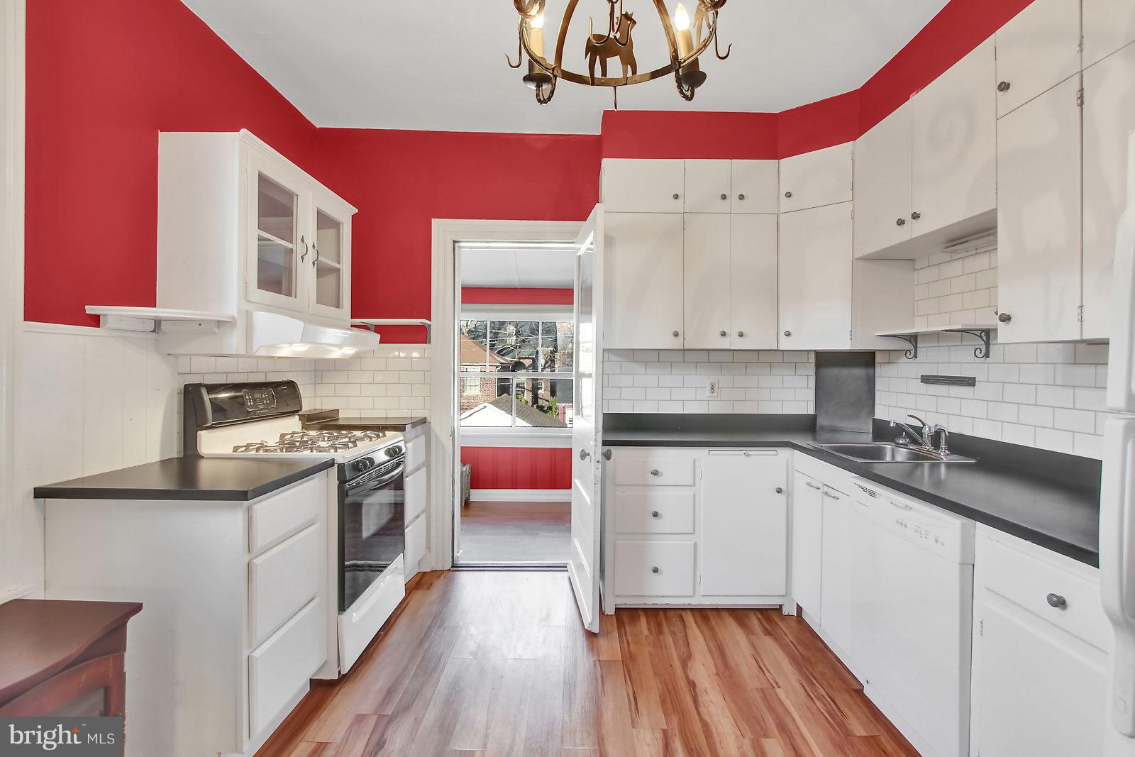 THE AVENUES - Residential