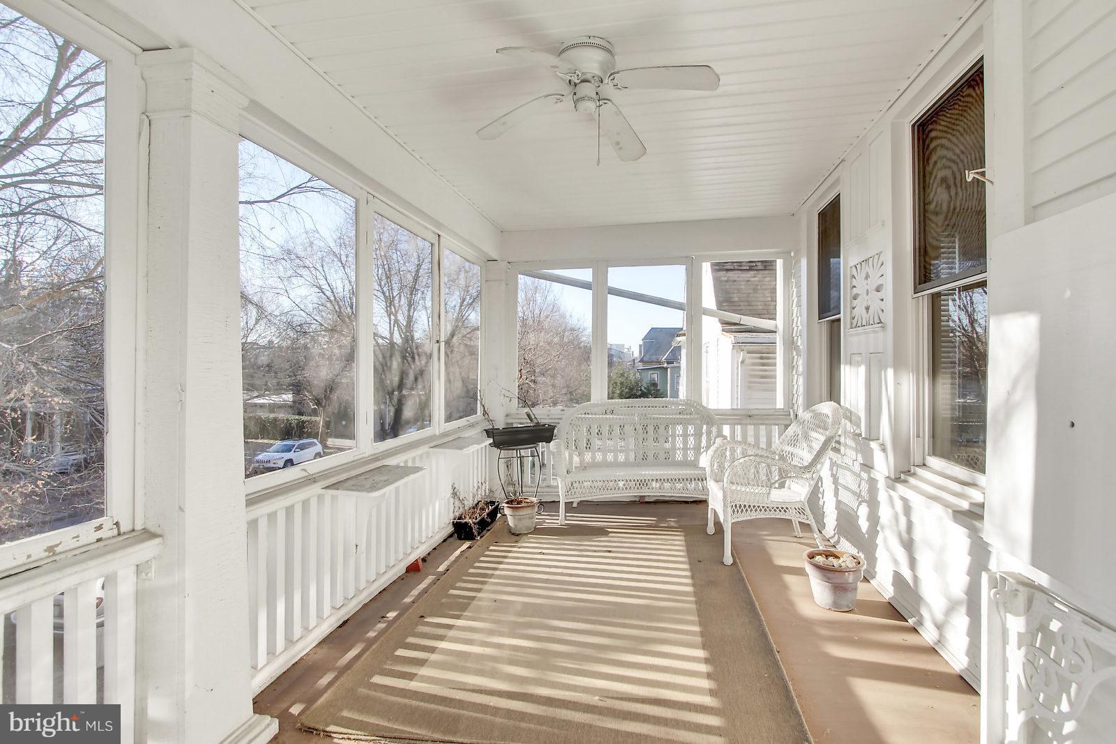 THE AVENUES - Residential