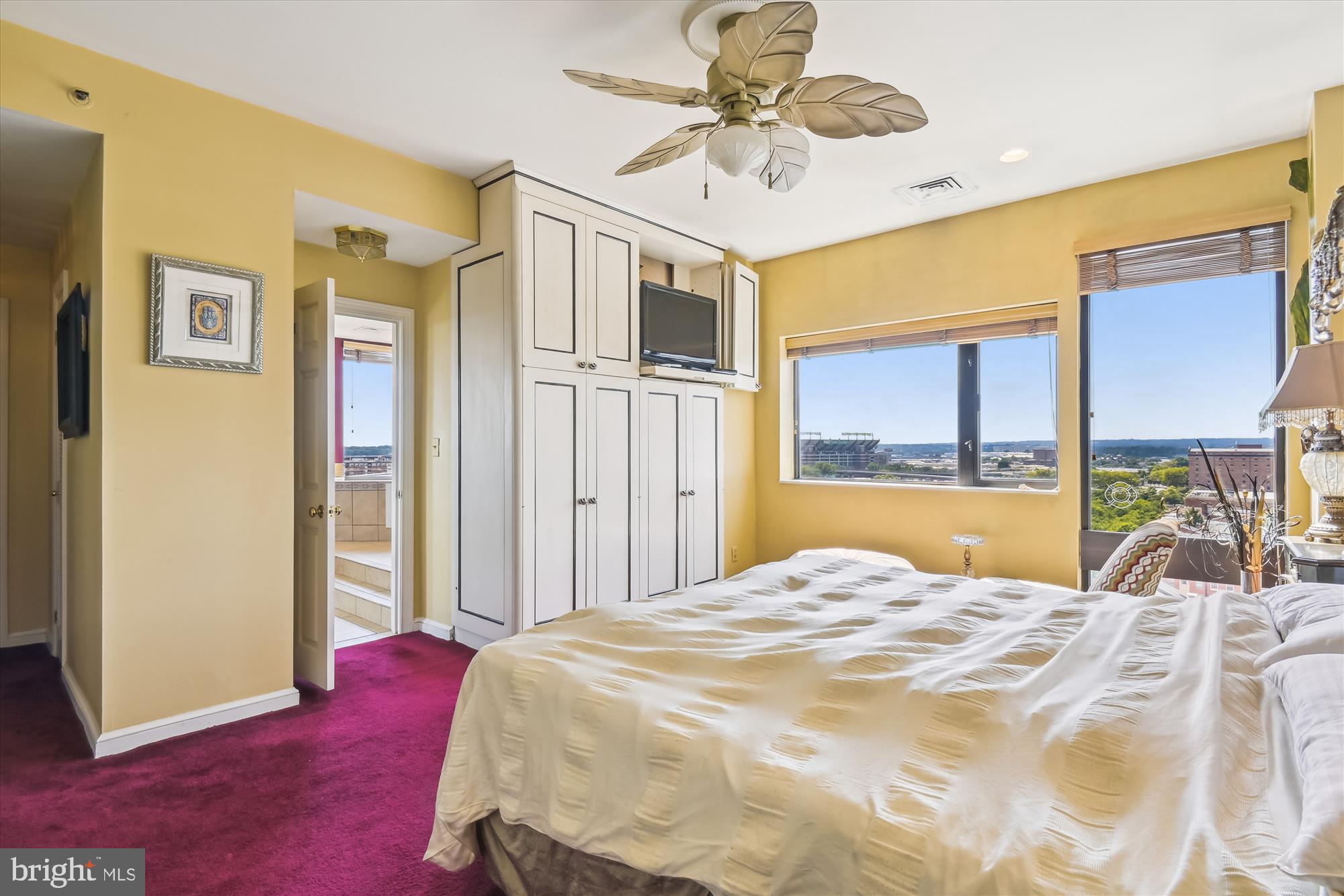 HARBOR COURT CONDOMINIUMS - Residential