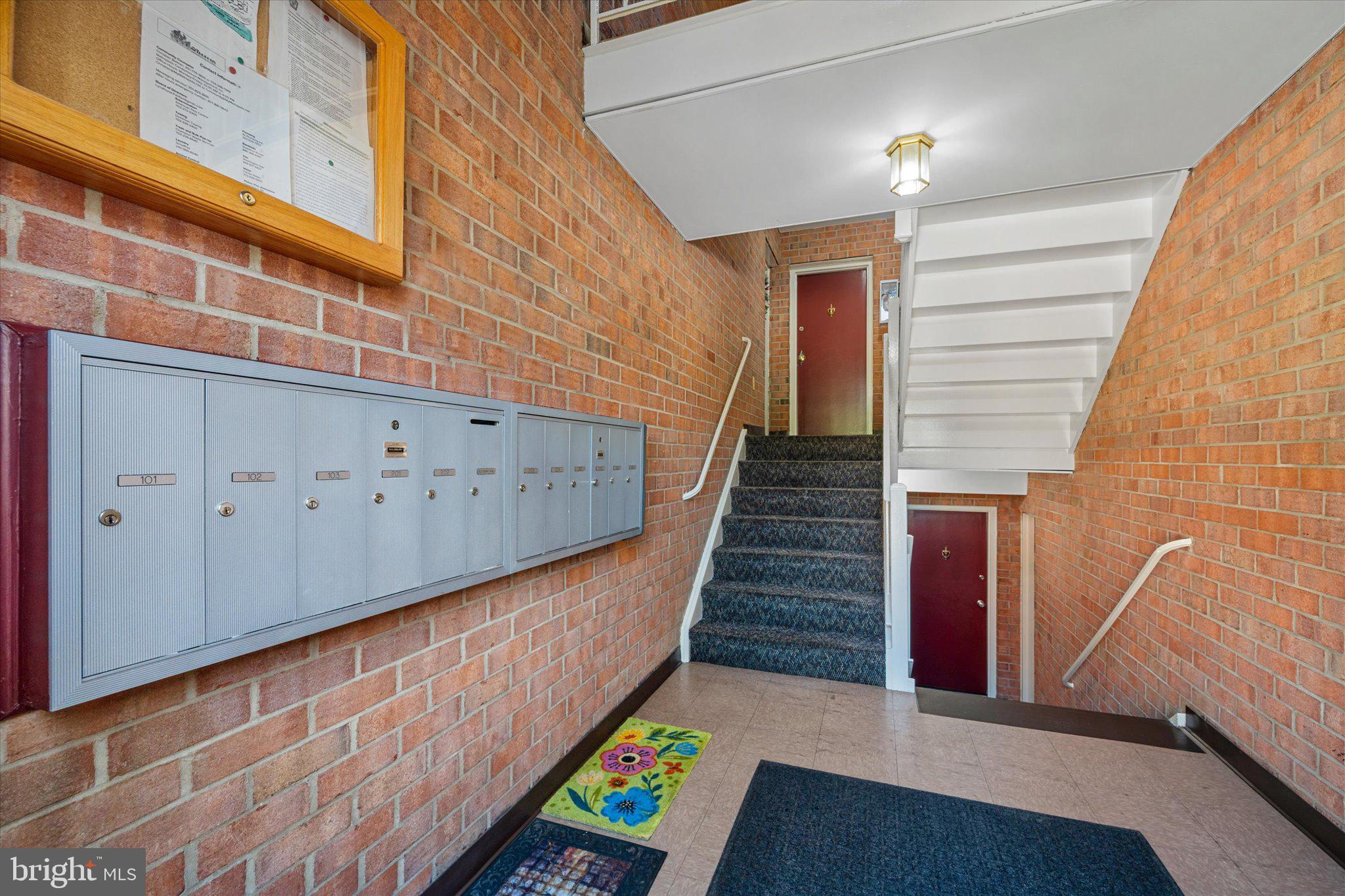 LYNDHURST CONDOS - Residential Lease